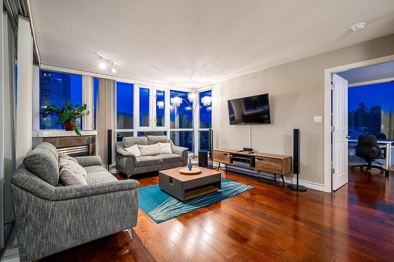 1105 - 235 Guildford Way, Port Moody, V3H 5L8 — photo 5