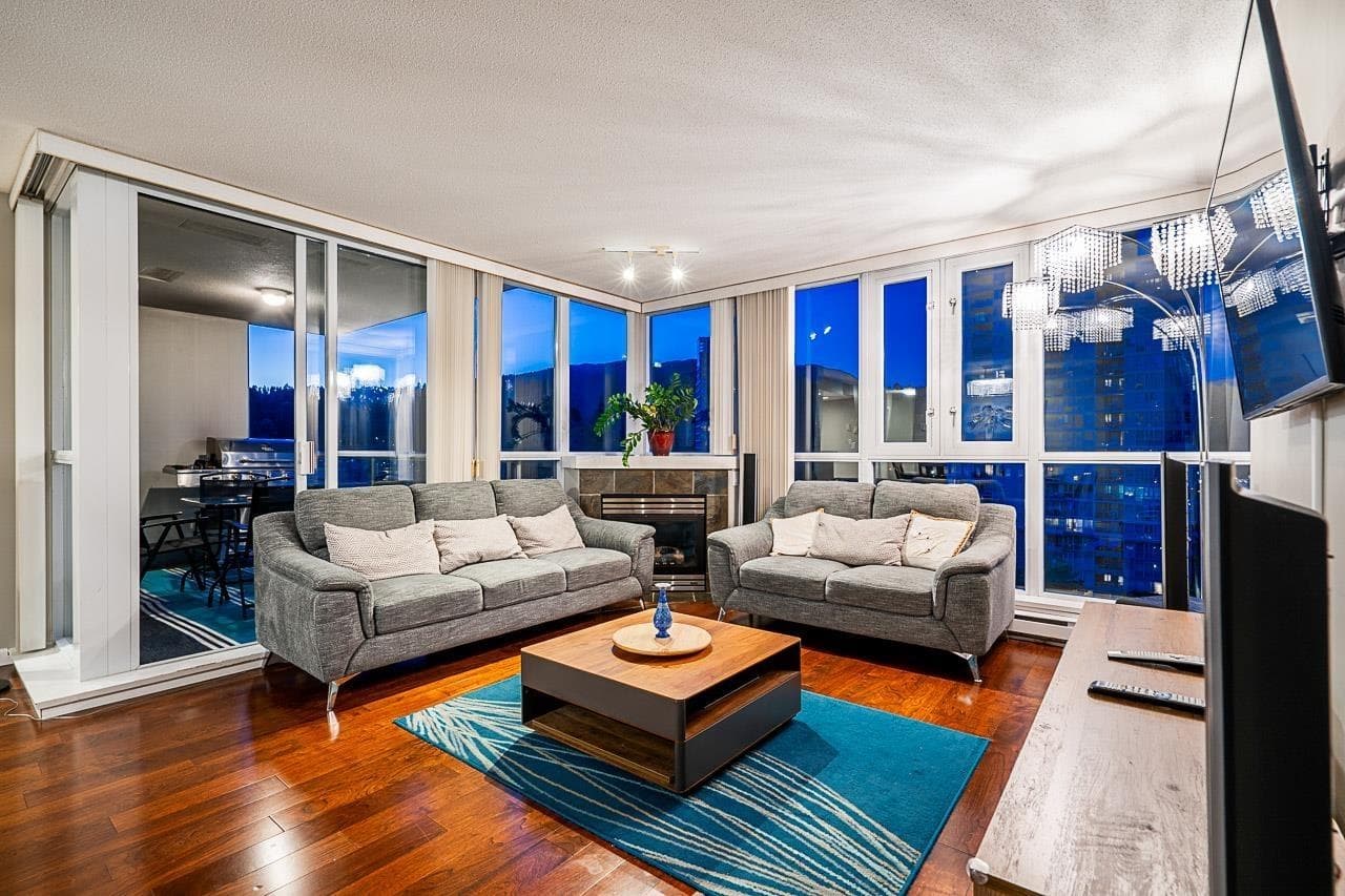 1105 - 235 Guildford Way, Port Moody, V3H 5L8 — photo 4