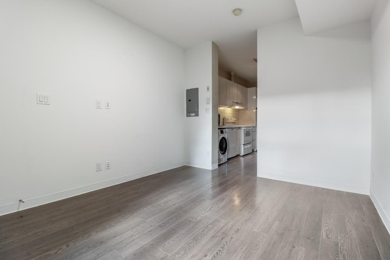 202 - 138 E Hastings Street, Vancouver, V6A 0E6 — photo 2