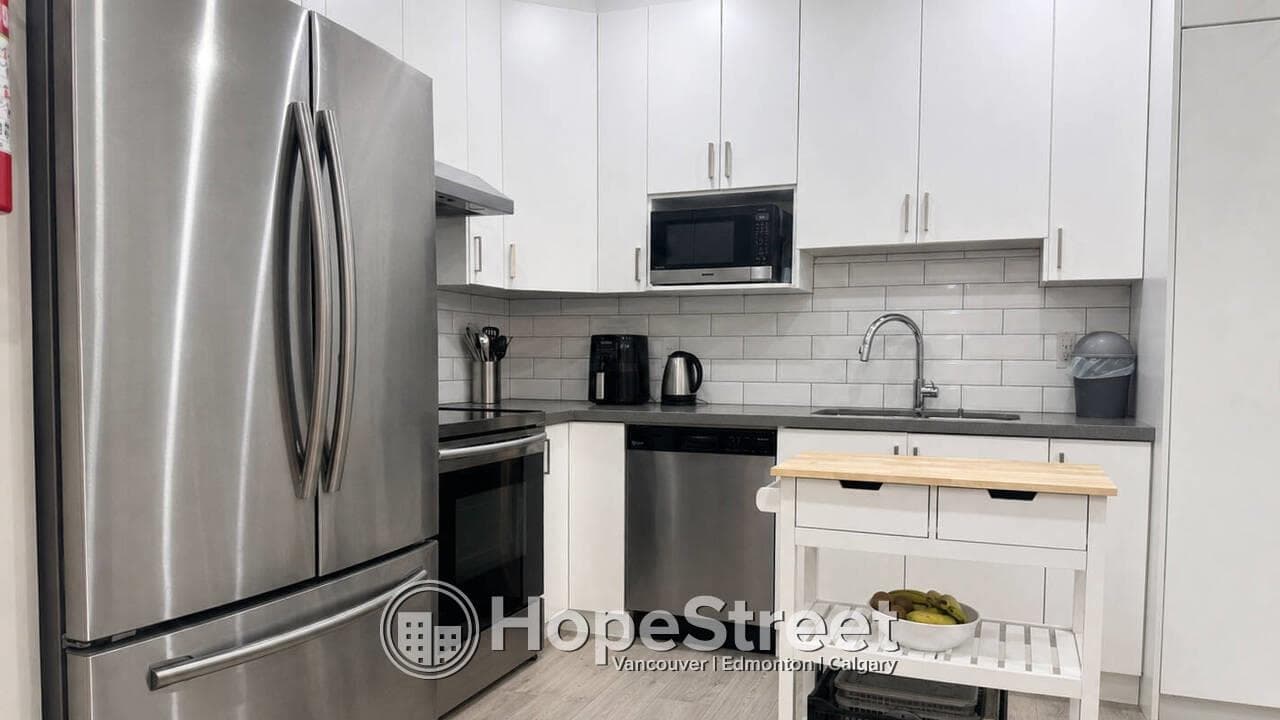 BSMT - 18033 58 Avenue, Surrey, V3S 1M2 — photo 4