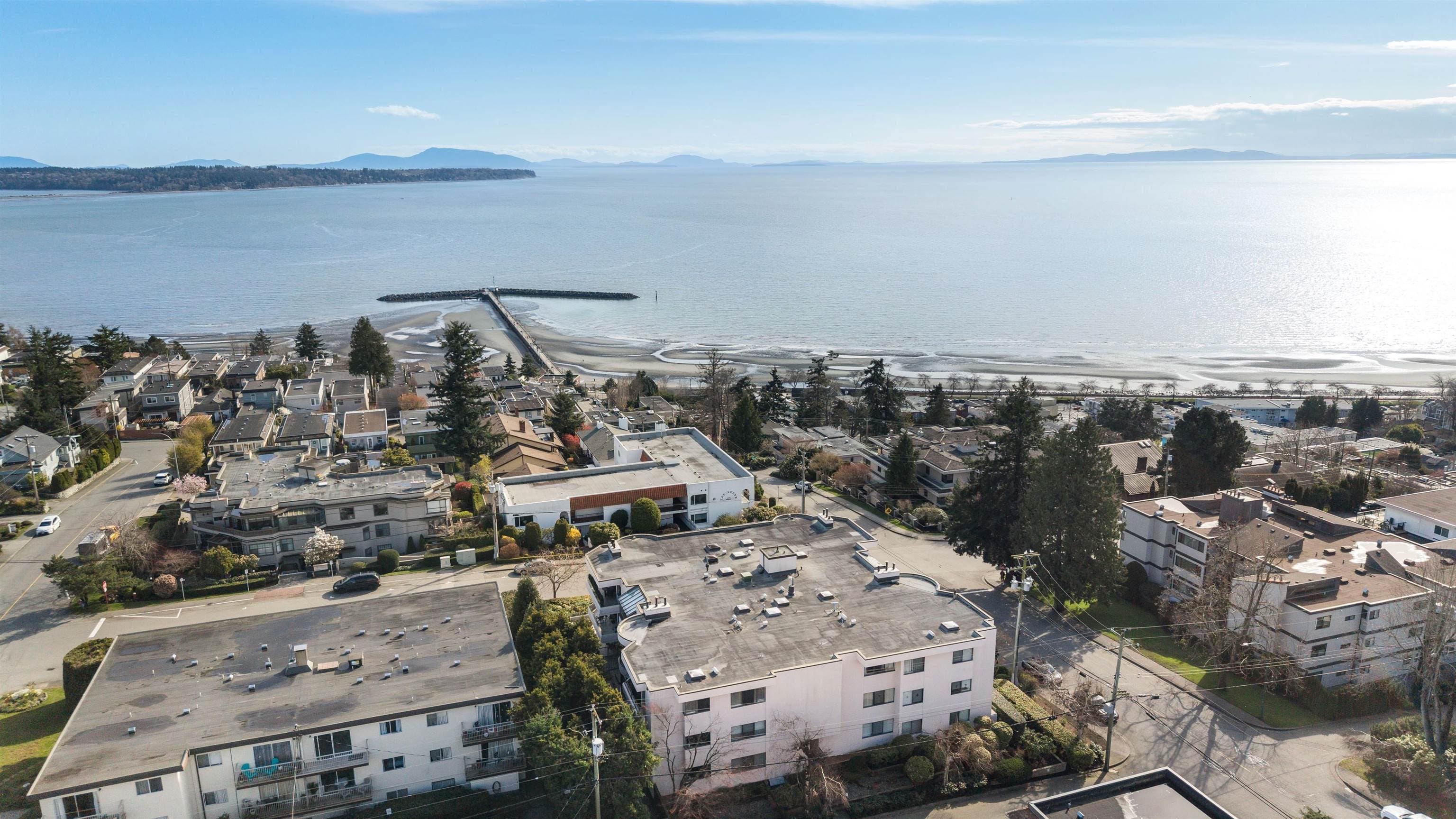 302 - 1250 Martin Street, White Rock, V4B 3W3 — photo 5