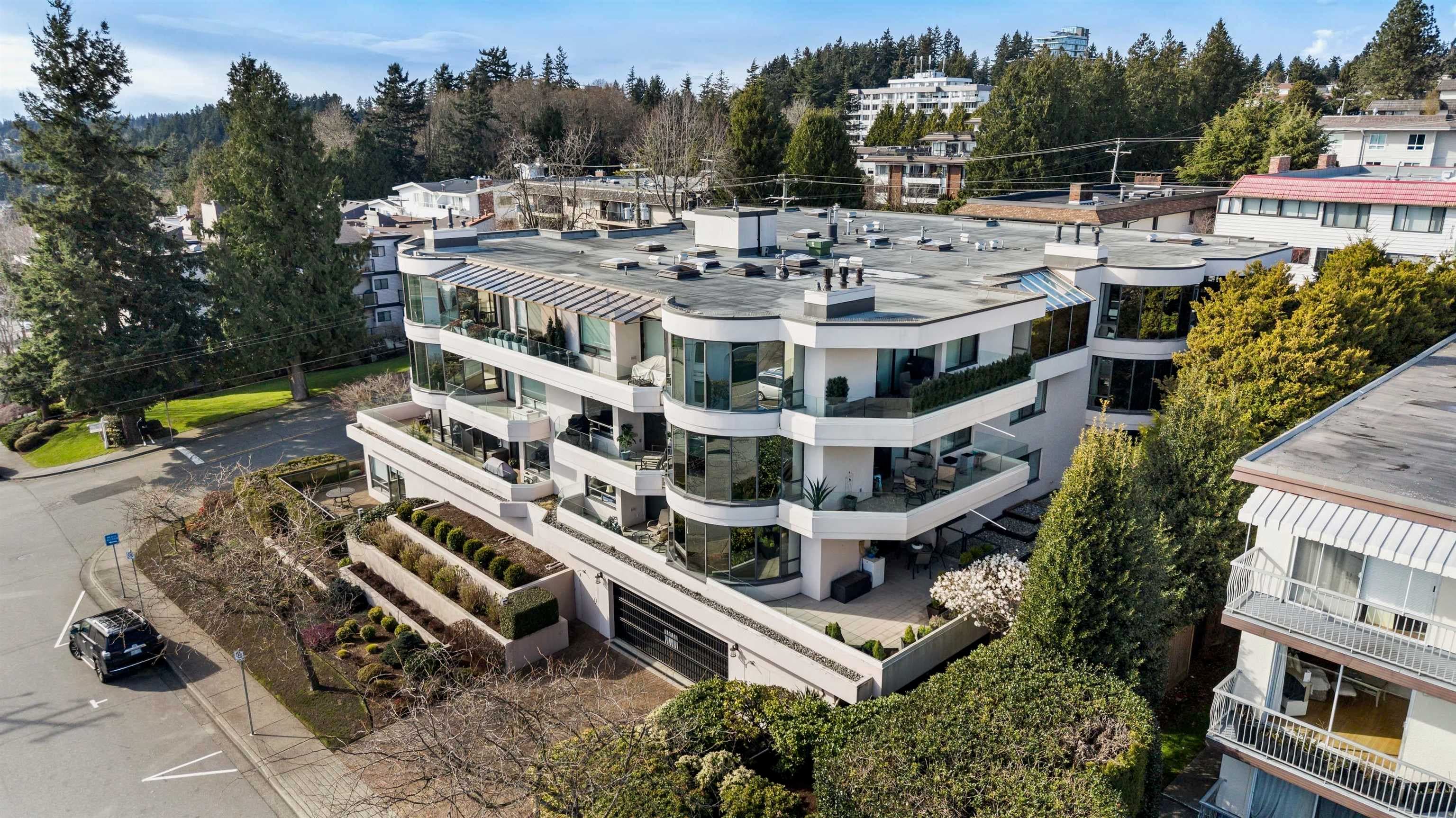 302 - 1250 Martin Street, White Rock, V4B 3W3 — photo 4