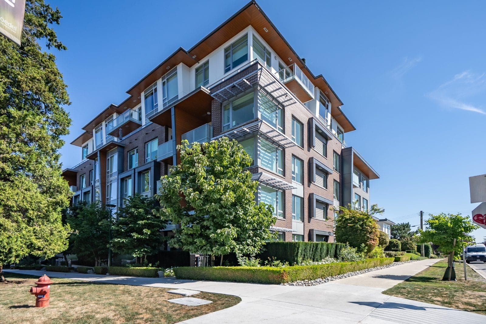 487 W 26th Avenue, Vancouver, V5Y 0M8 — photo 3