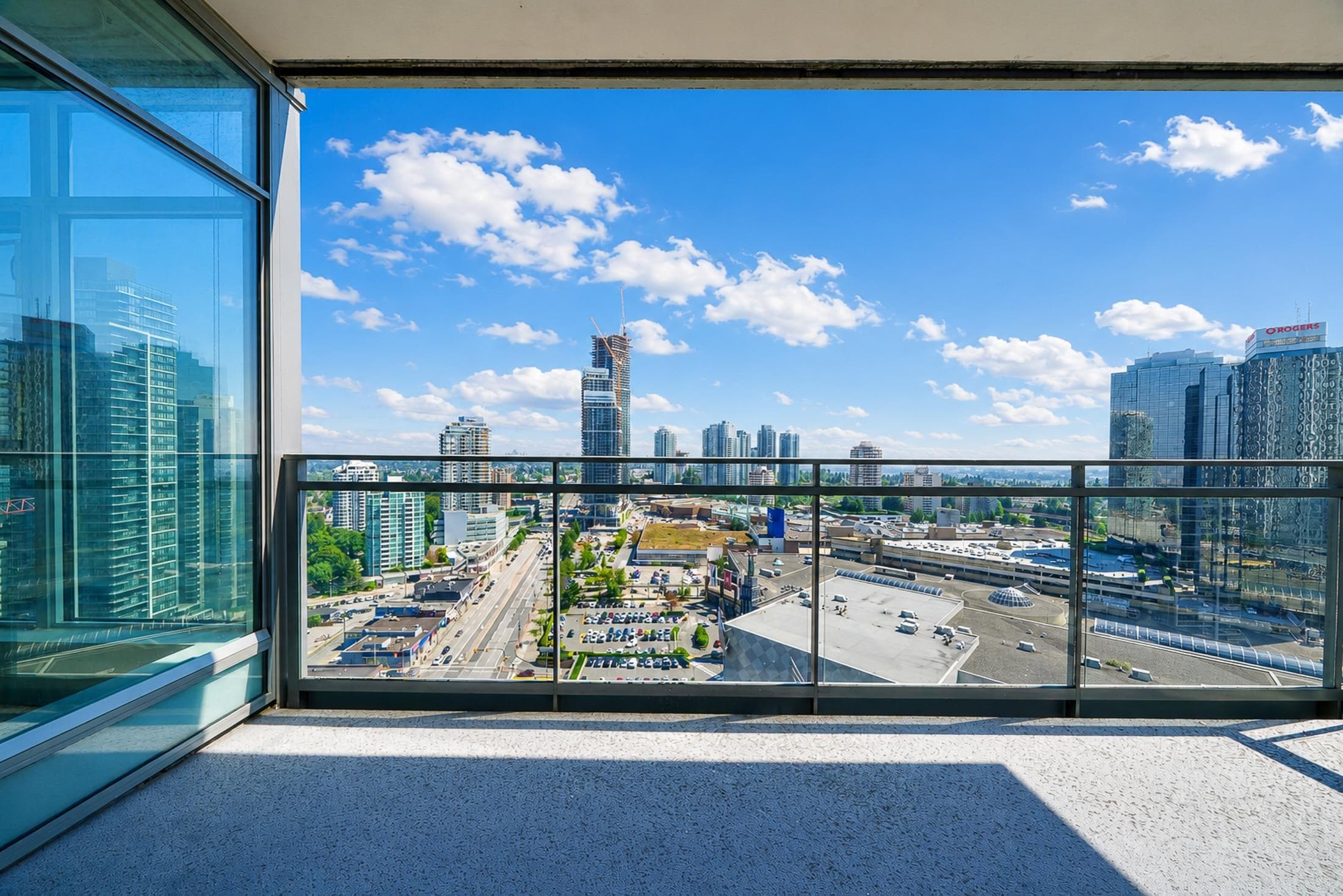 2709 - 4688 Kingsway, Burnaby
