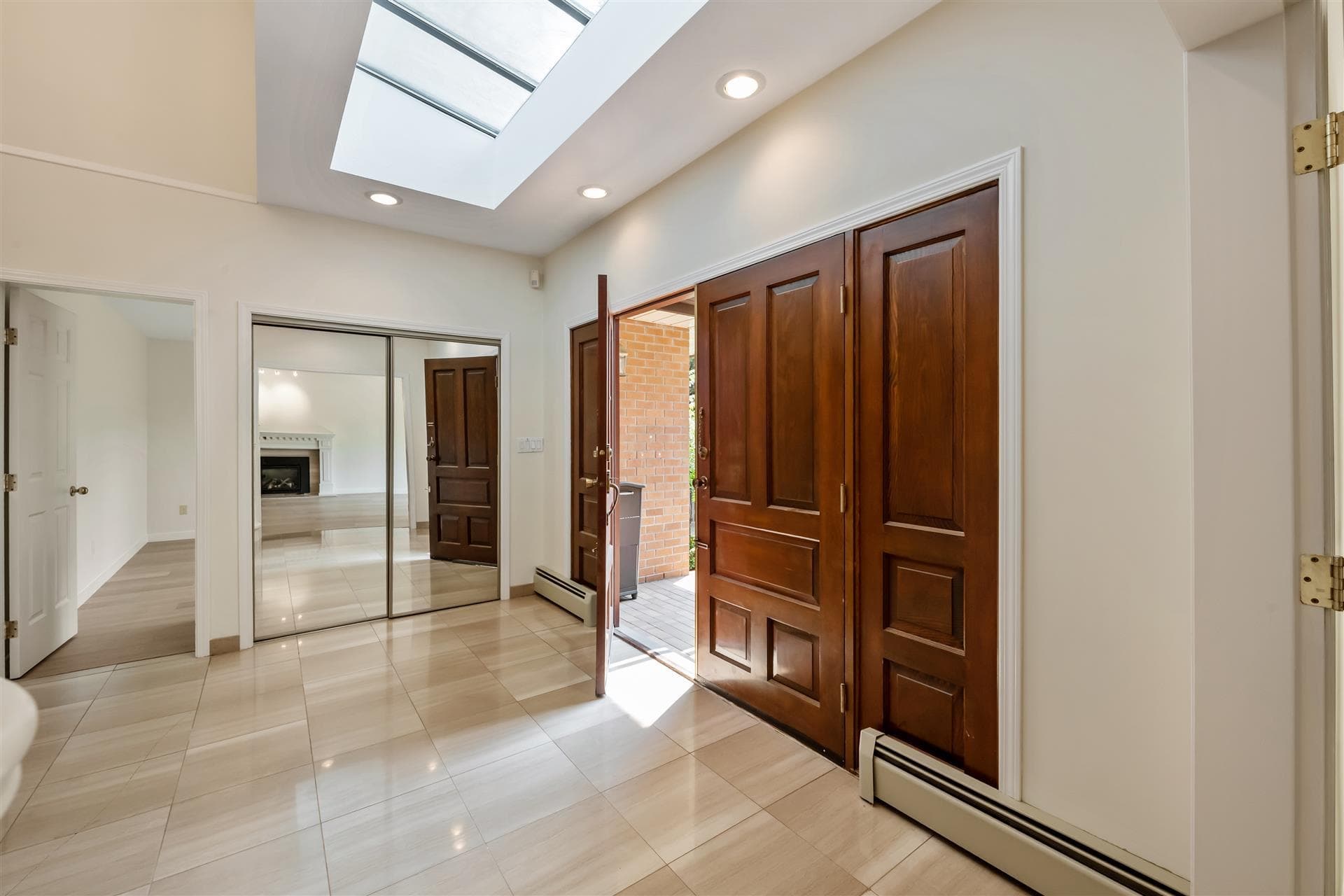 2855 W 37th Avenue, Vancouver, V6N 2T7 — photo 2