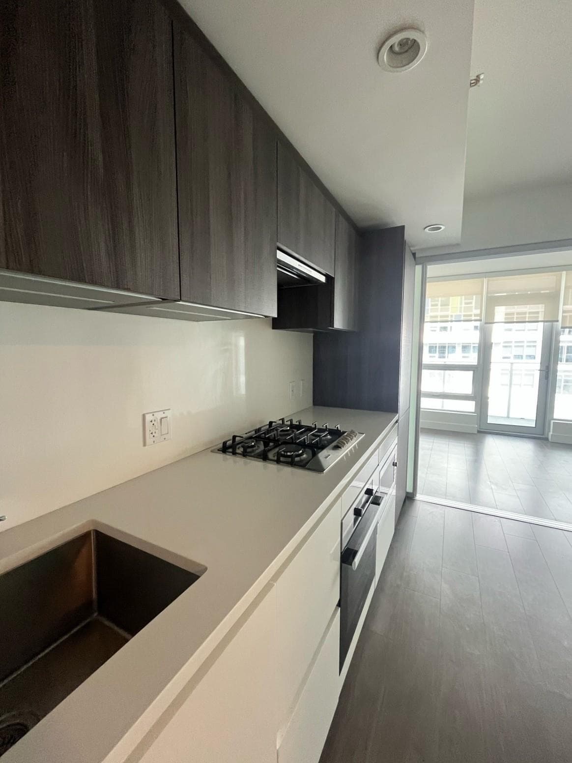 6320 Number 3 Road, Richmond, V6Y 0L5 — photo 3