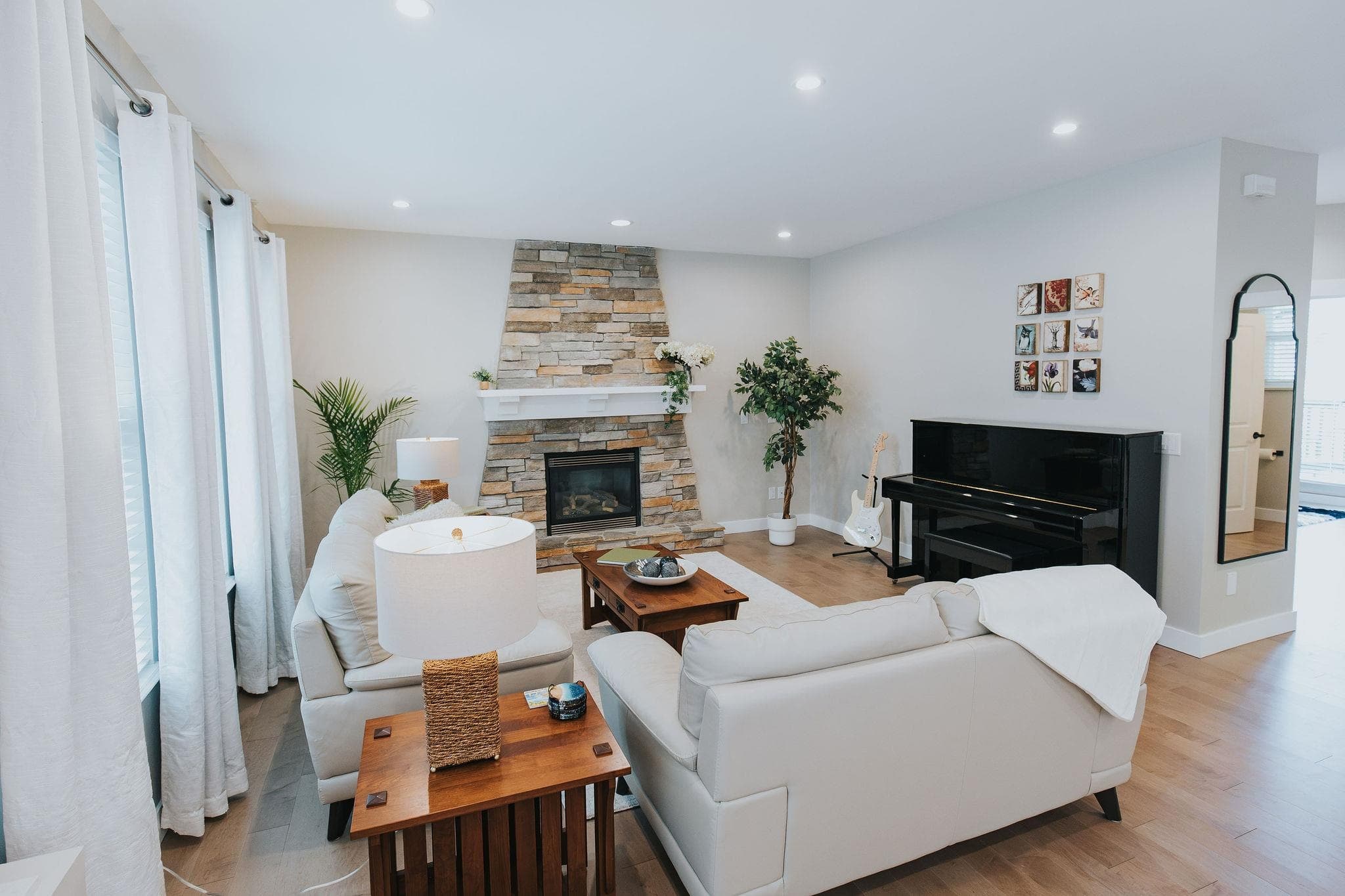 164 Sycamore Drive, Port Moody, V3H 0C5 — photo 3