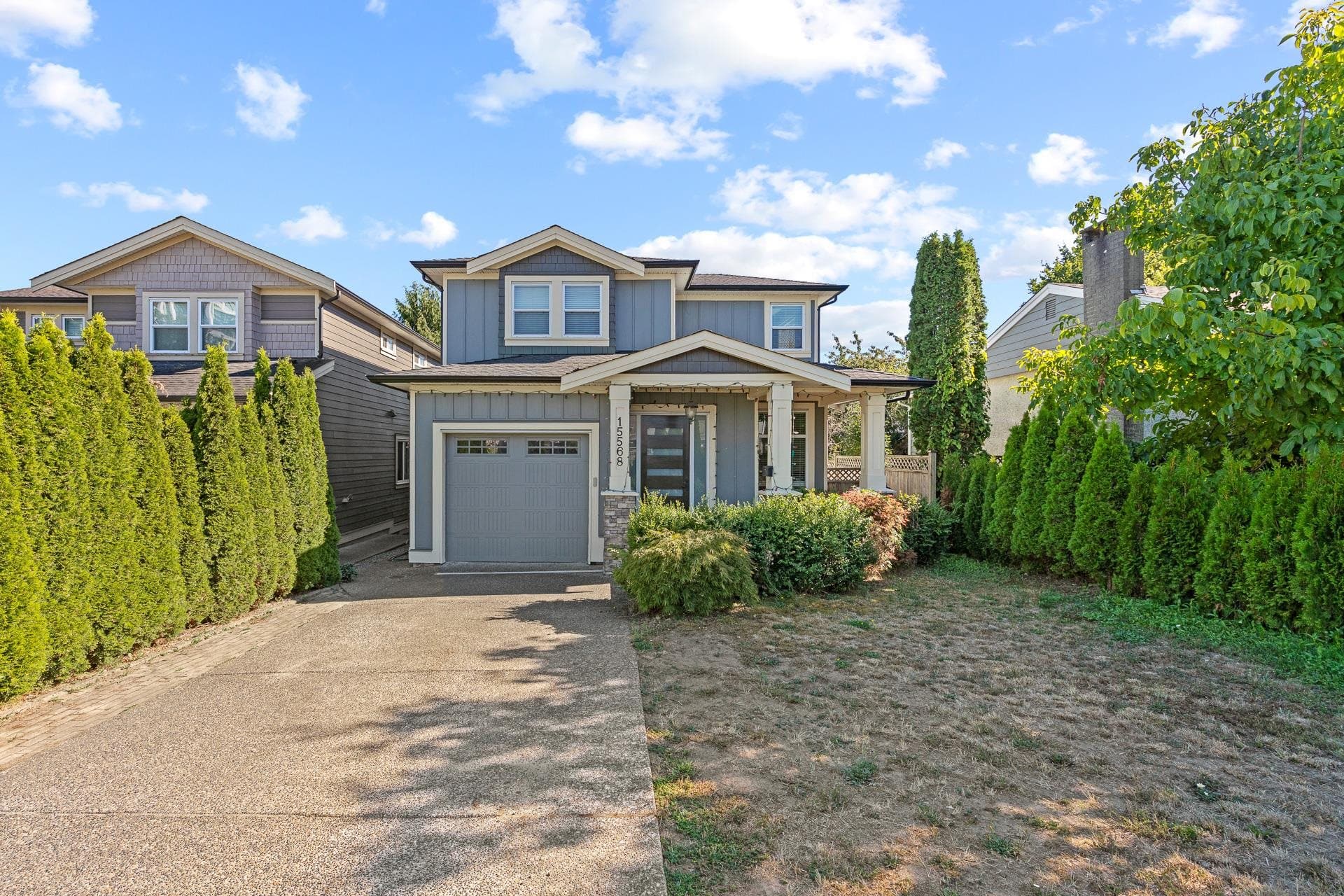 15568 Russell Avenue, White Rock, V4B 2R3 — photo 2