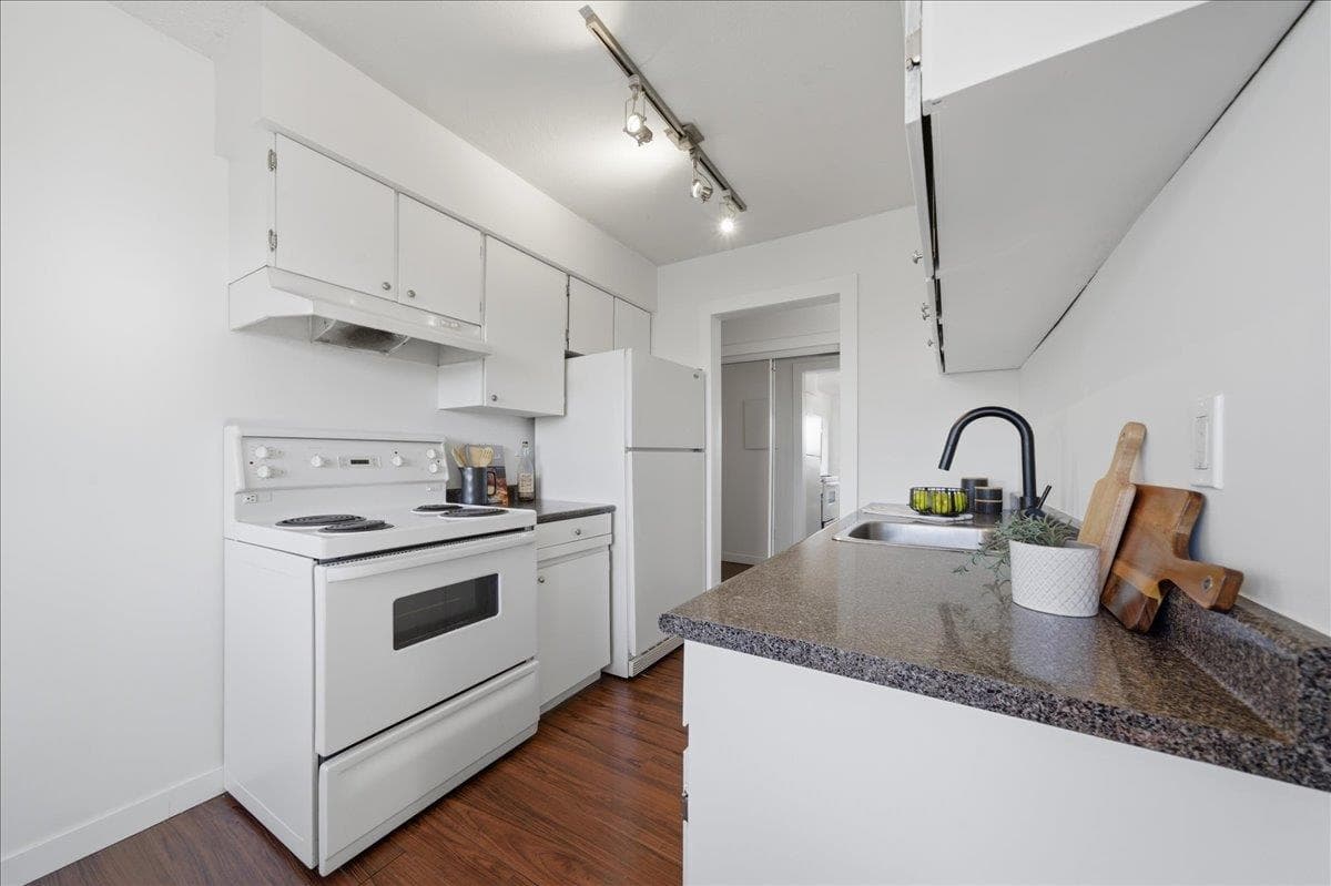 314 - 15238 100 Avenue, Surrey, V3R 7T9 — photo 3