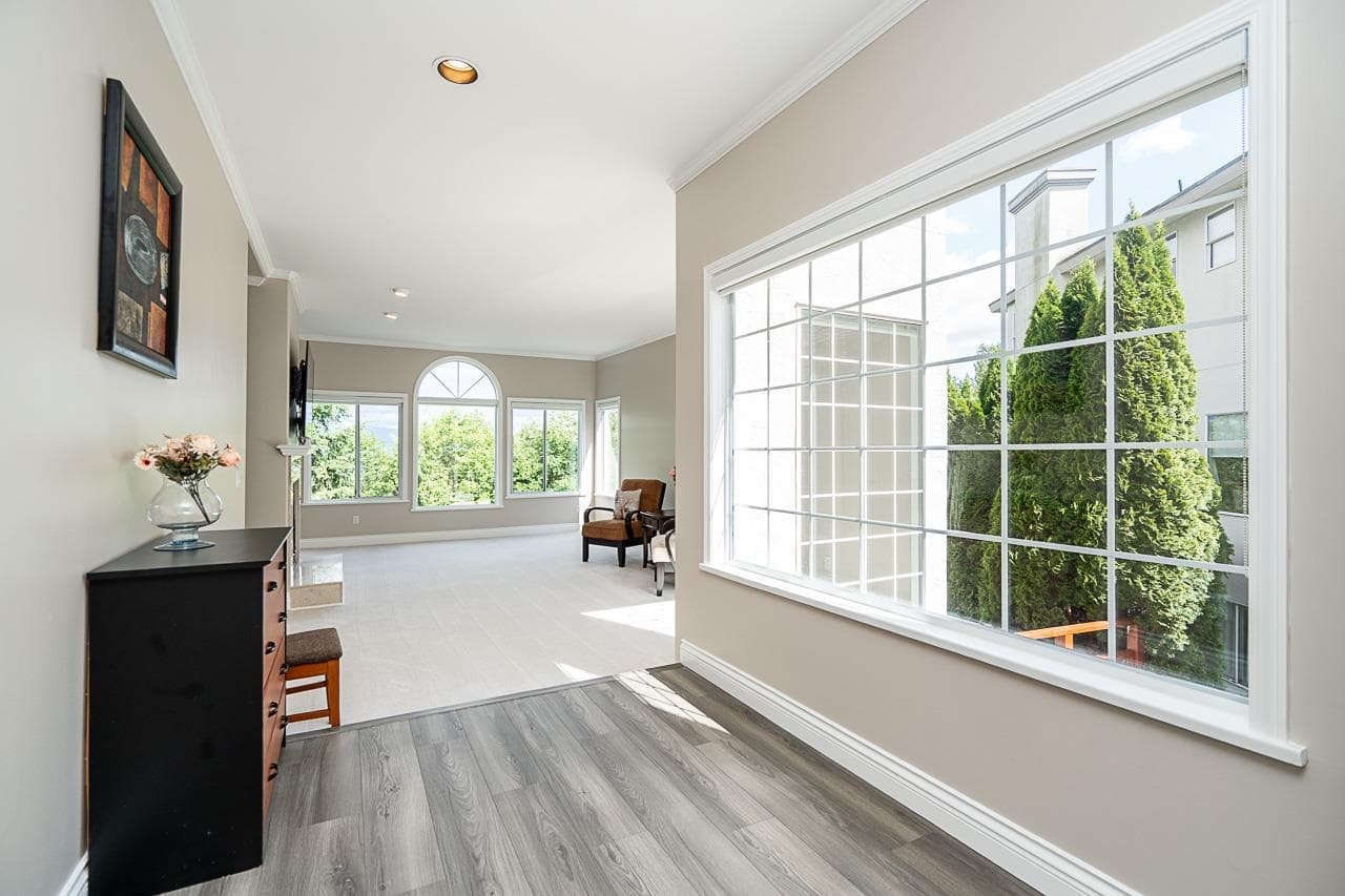 2775 Nadina Drive, Coquitlam, V3C 6A5 — photo 5