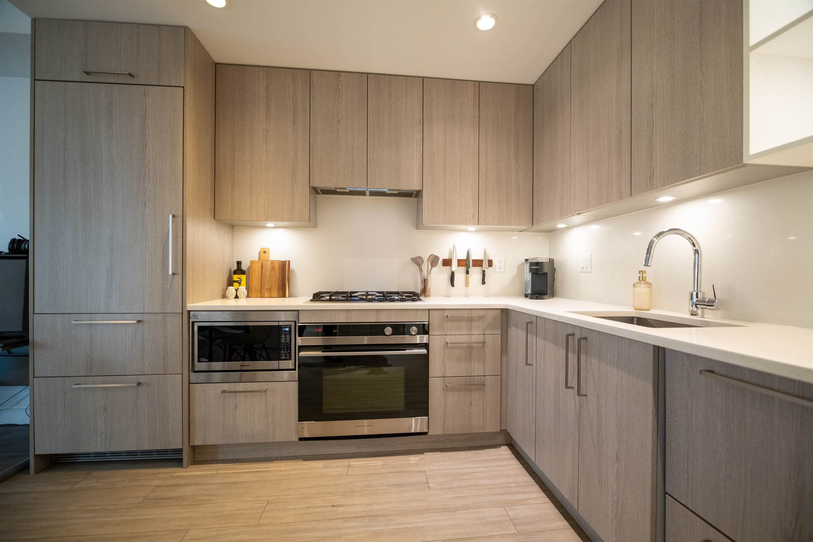214 - 707 3rd Street East, North Vancouver, V7L 1G8 — photo 4