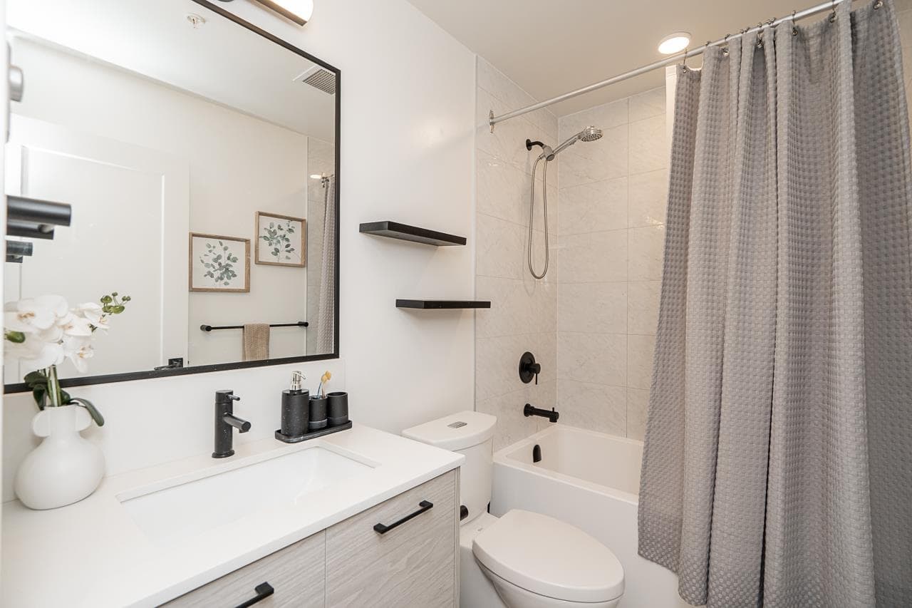 209 - 20077 84 Avenue, Langley, V2Y 3X7 — photo 2
