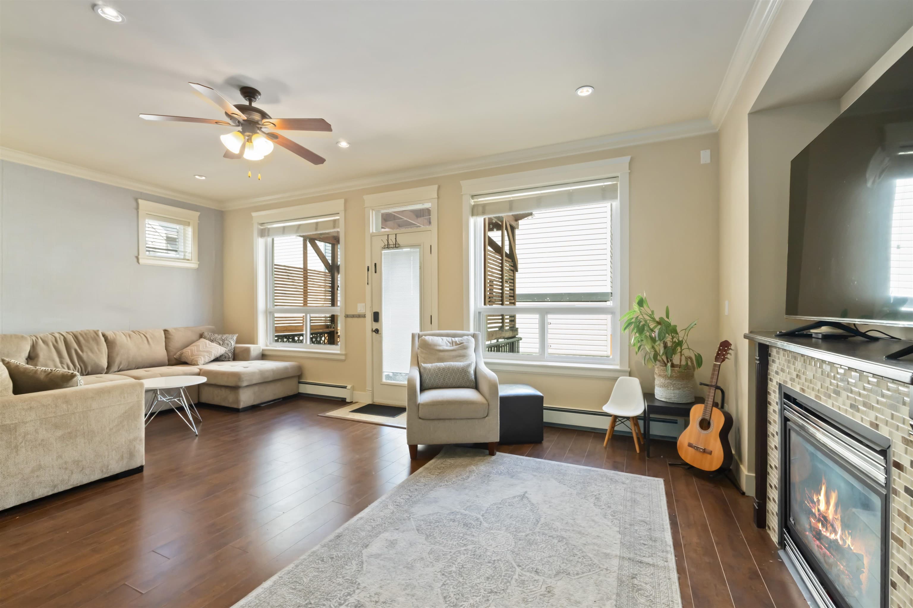 19391 72 Avenue, Surrey, V4N 5X9 — photo 5