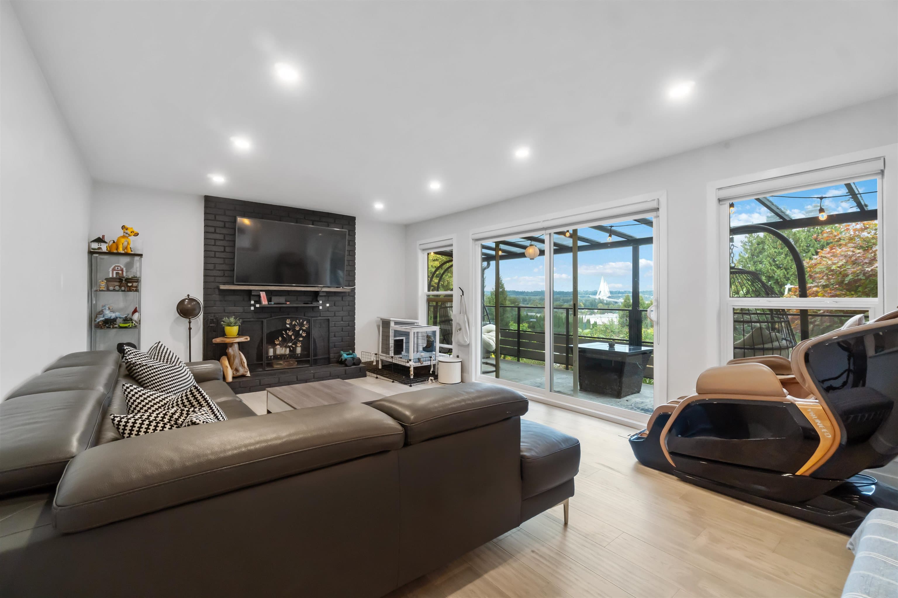 309 Gloucester Court, Coquitlam, V3K 5S6 — photo 5