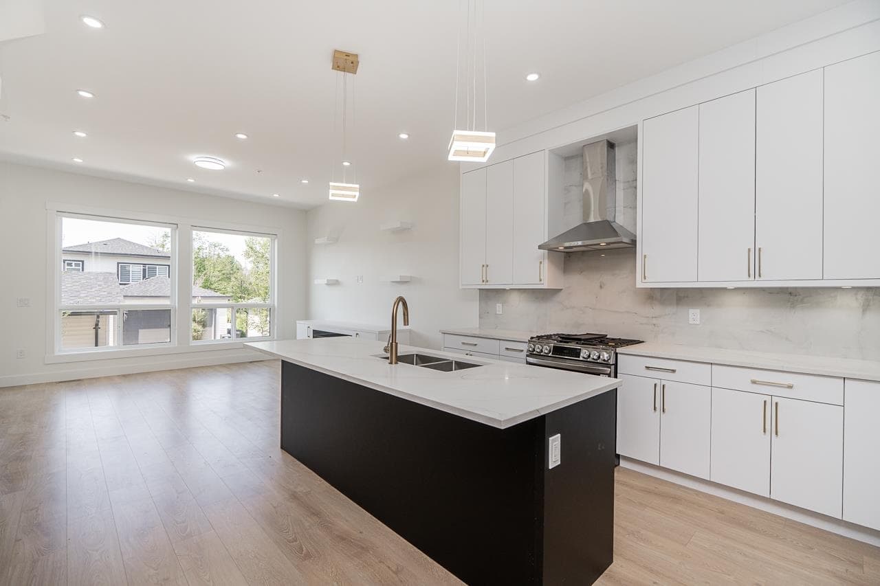 20547 74b Avenue, Langley, V2Y 3S8 — photo 3