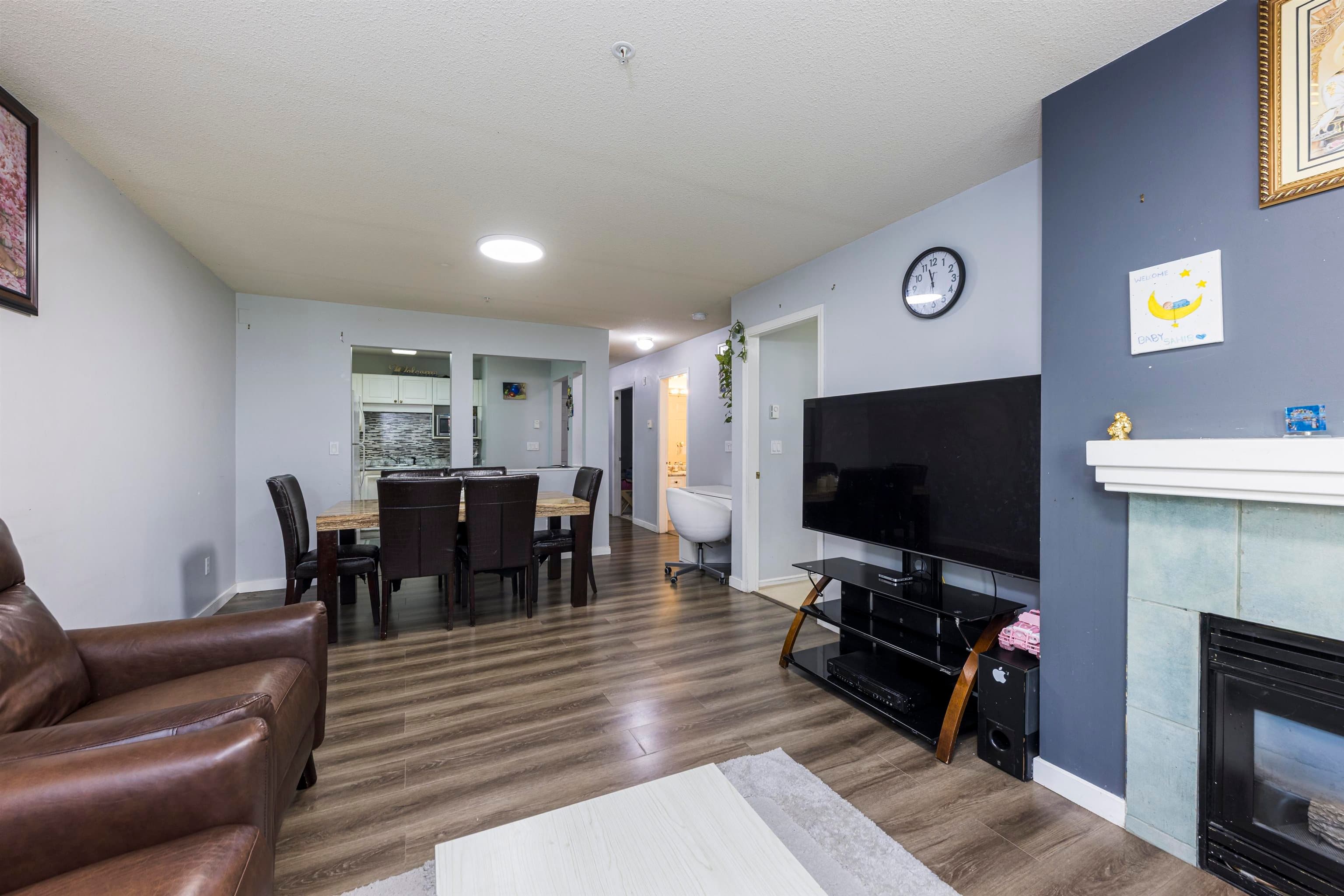 118 - 8068 120a Street, Surrey, V3W 3P3 — photo 5