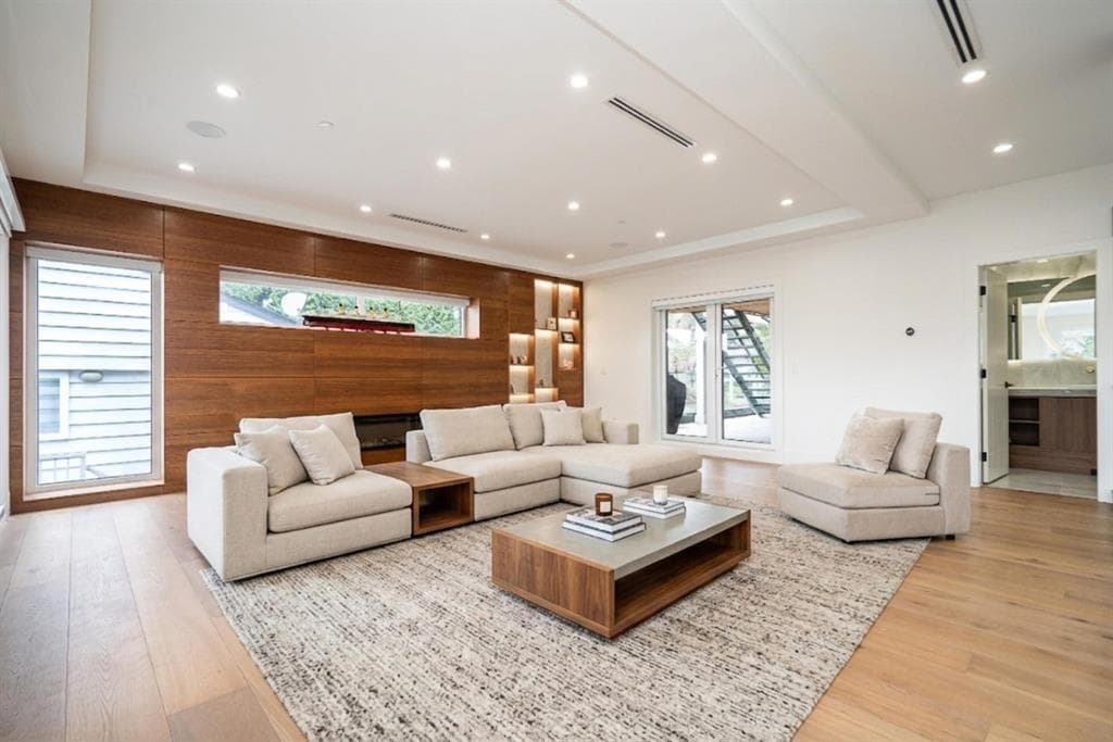 13821 Malabar Avenue, White Rock, V4B 2X8 — photo 5