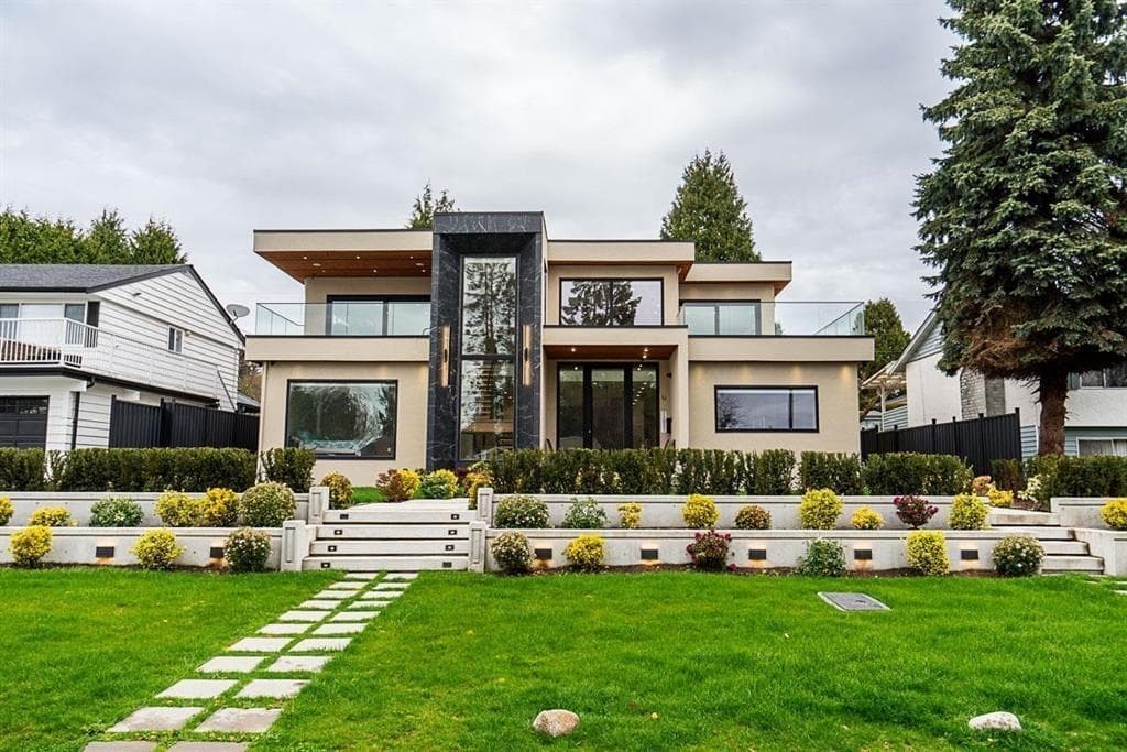 13821 Malabar Avenue, White Rock, V4B 2X8 — photo 4