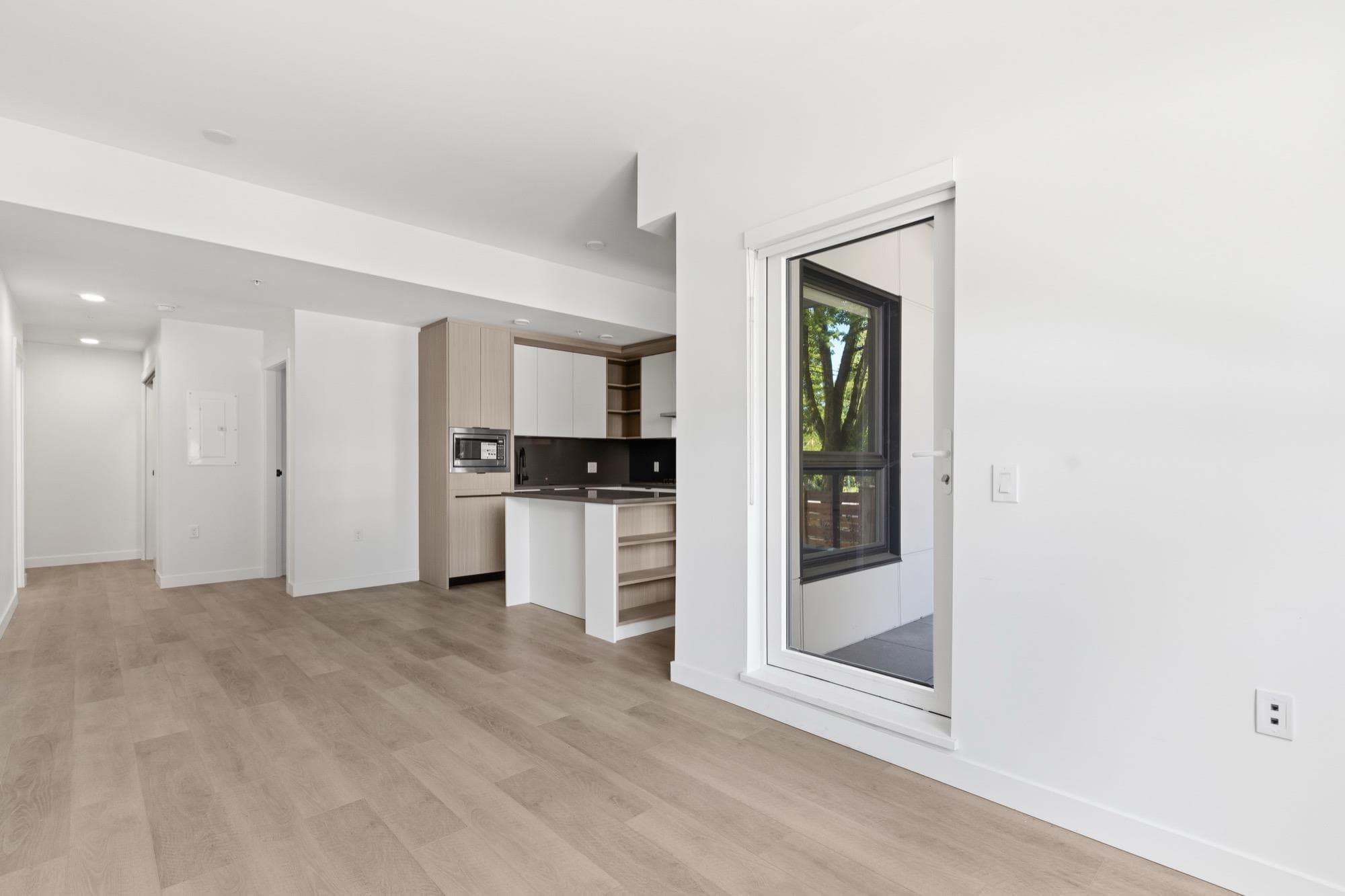 102 - 2268 E Broadway, Vancouver, V5N 0L2 — photo 4
