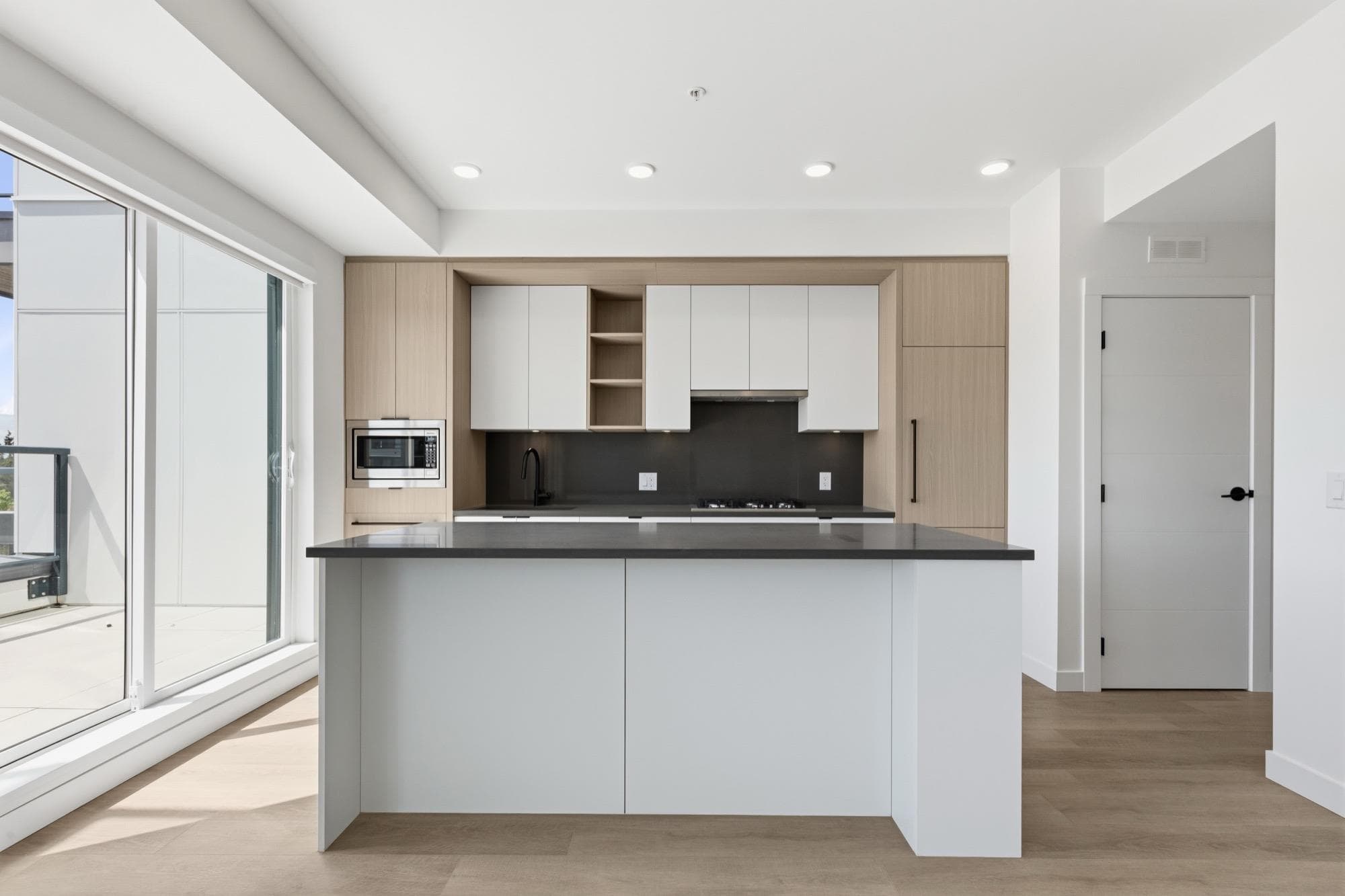 501 - 2268 E Broadway, Vancouver, V5N 0L2 — photo 4