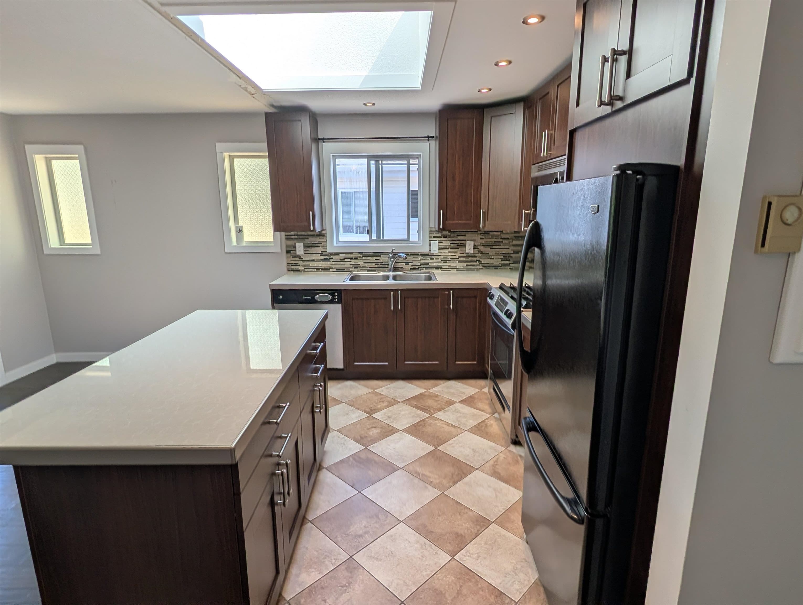 2 - 9055 Ashwell Road, Chilliwack, V2P 8A8 — photo 5
