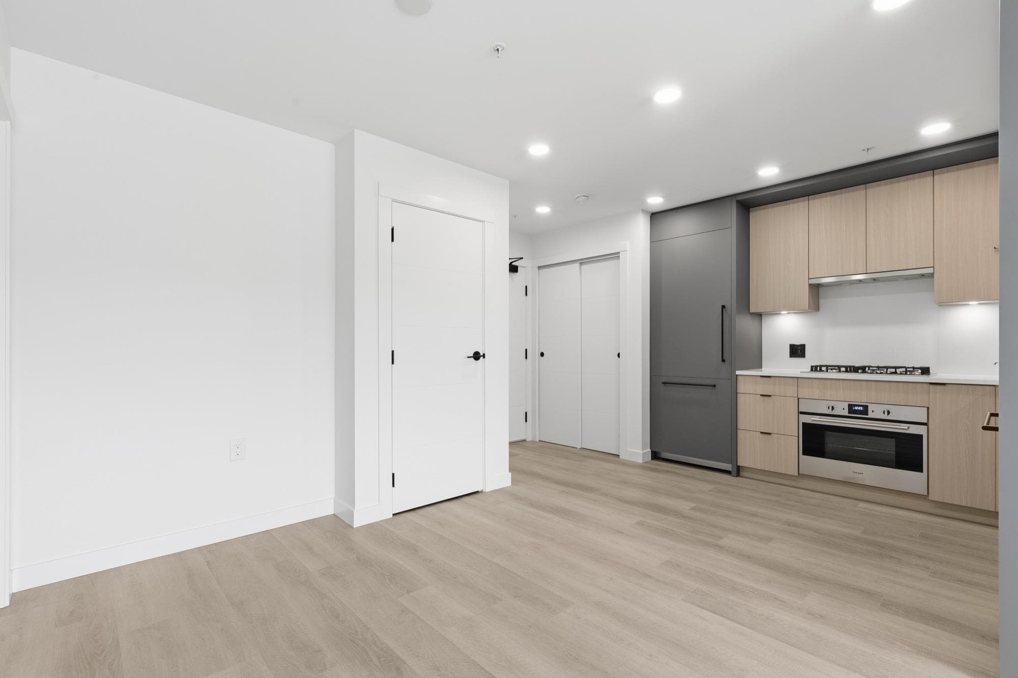 507 - 2268 E Broadway, Vancouver, V5N 0L2 — photo 4