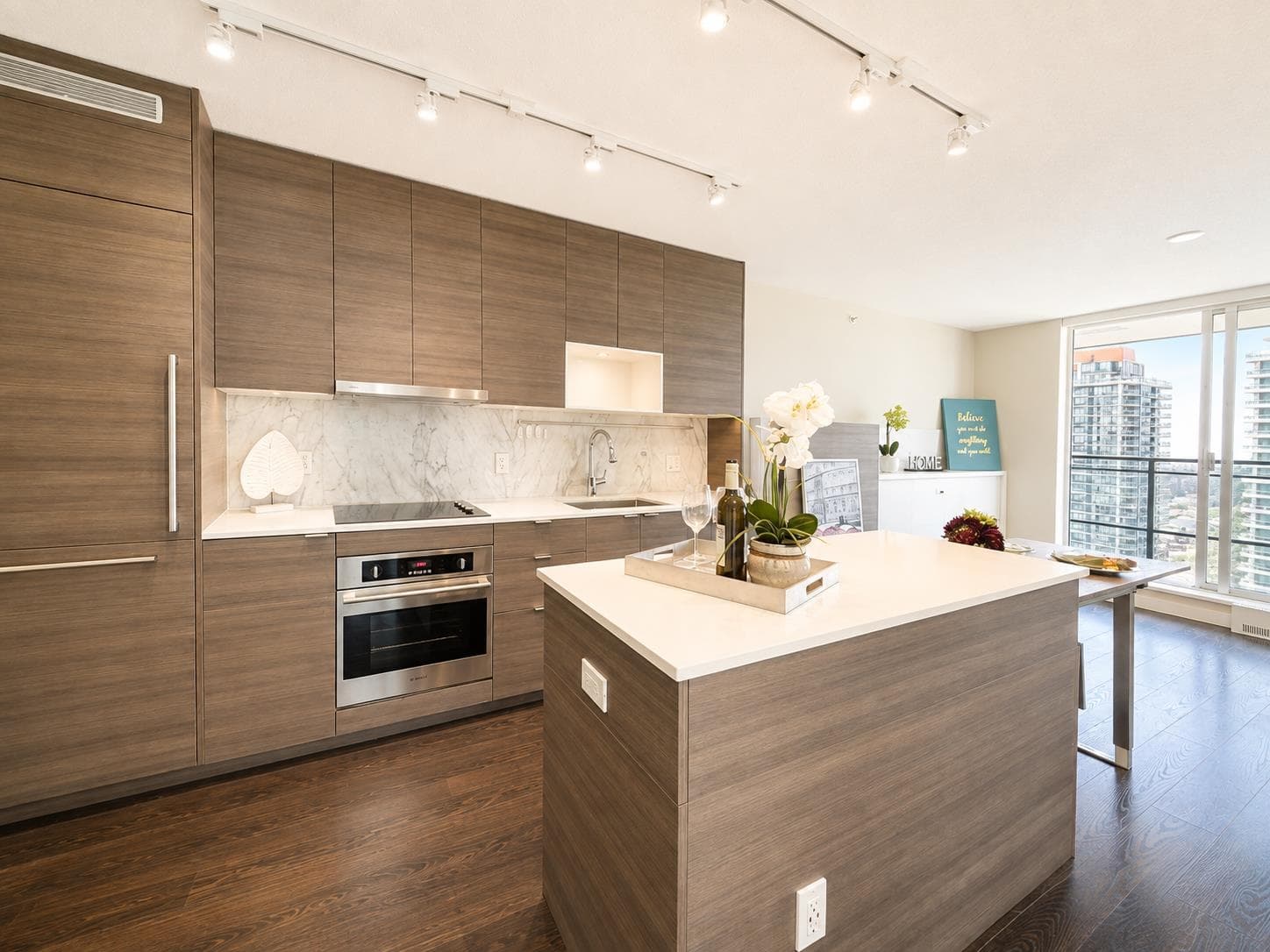 2705 - 13398 104 Avenue, Surrey, V3T 1V6 — photo 3
