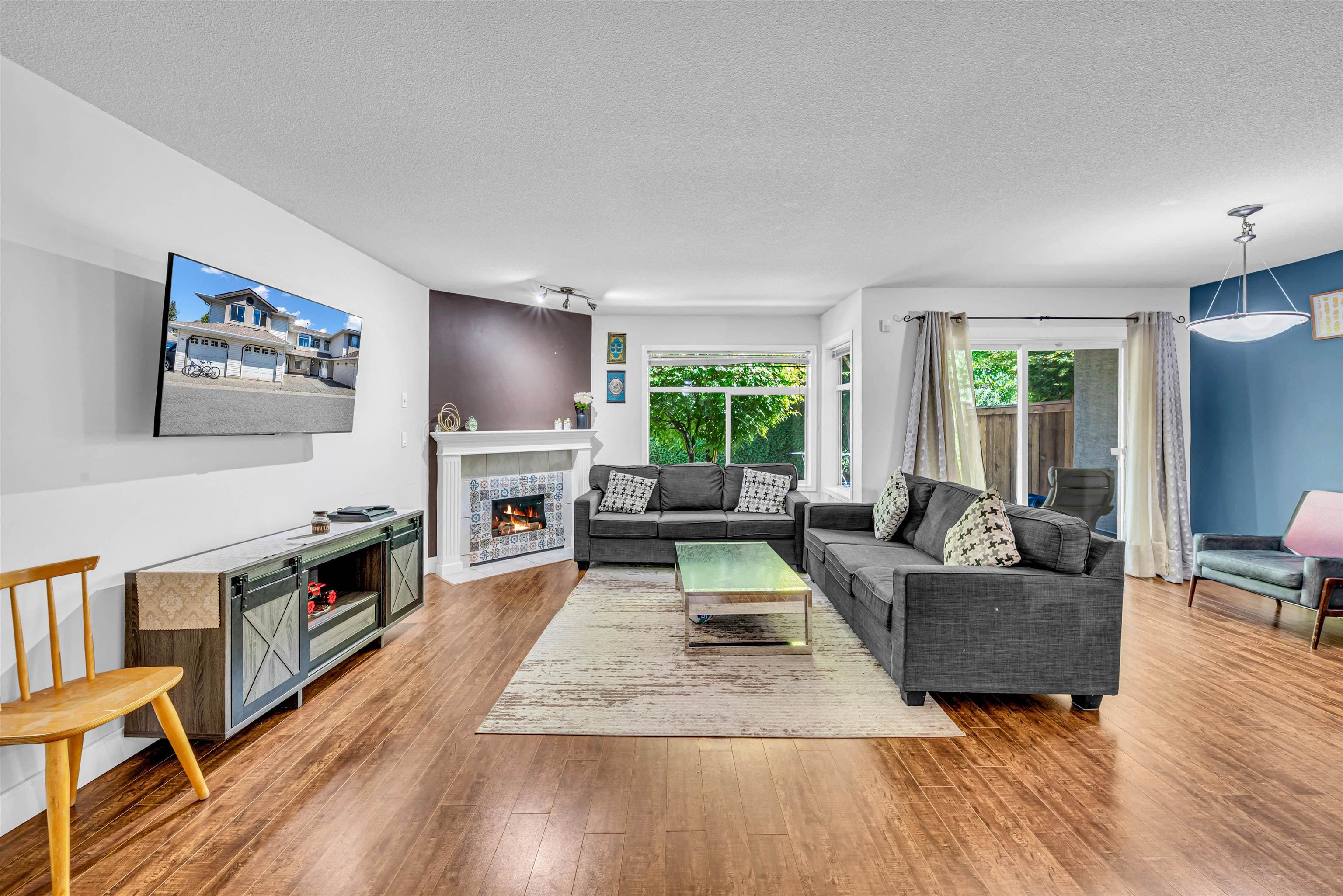 202 - 8260 162a Street, Surrey, V4N 0P6 — photo 1