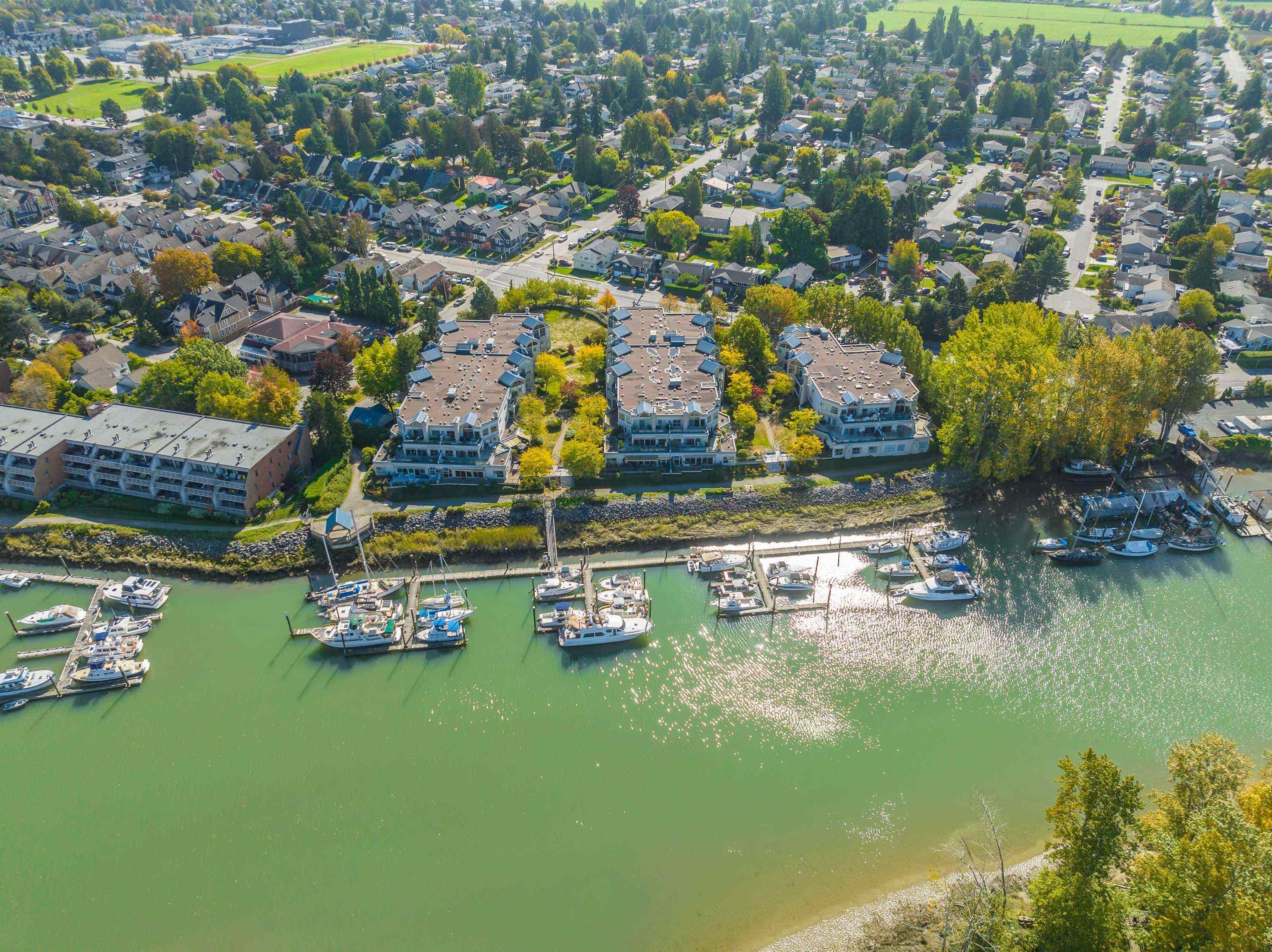 309 - 4753 W River Road, Ladner, V4K 1R9 — photo 2
