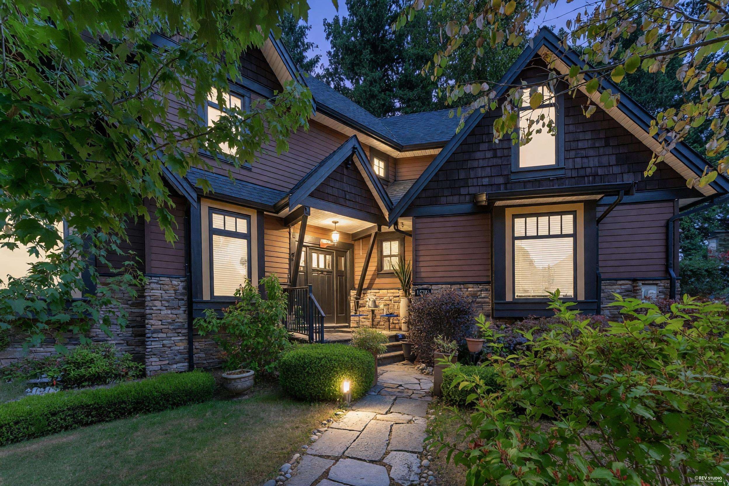 15305 29a Avenue, White Rock, V4P 1G7 — photo 3