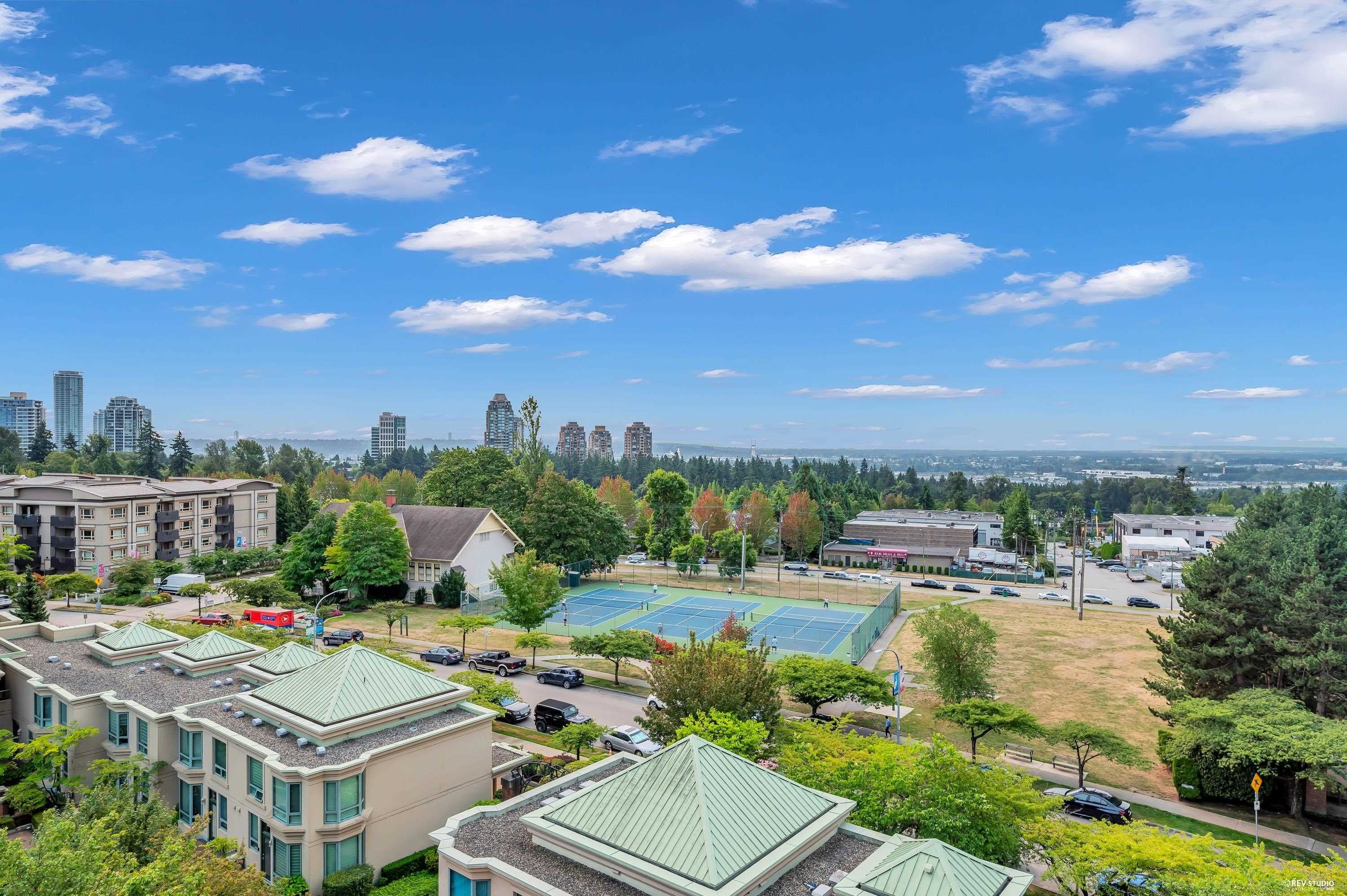 802 - 6611 Outhoaks Court, Burnaby, V5E 4L5 — photo 4