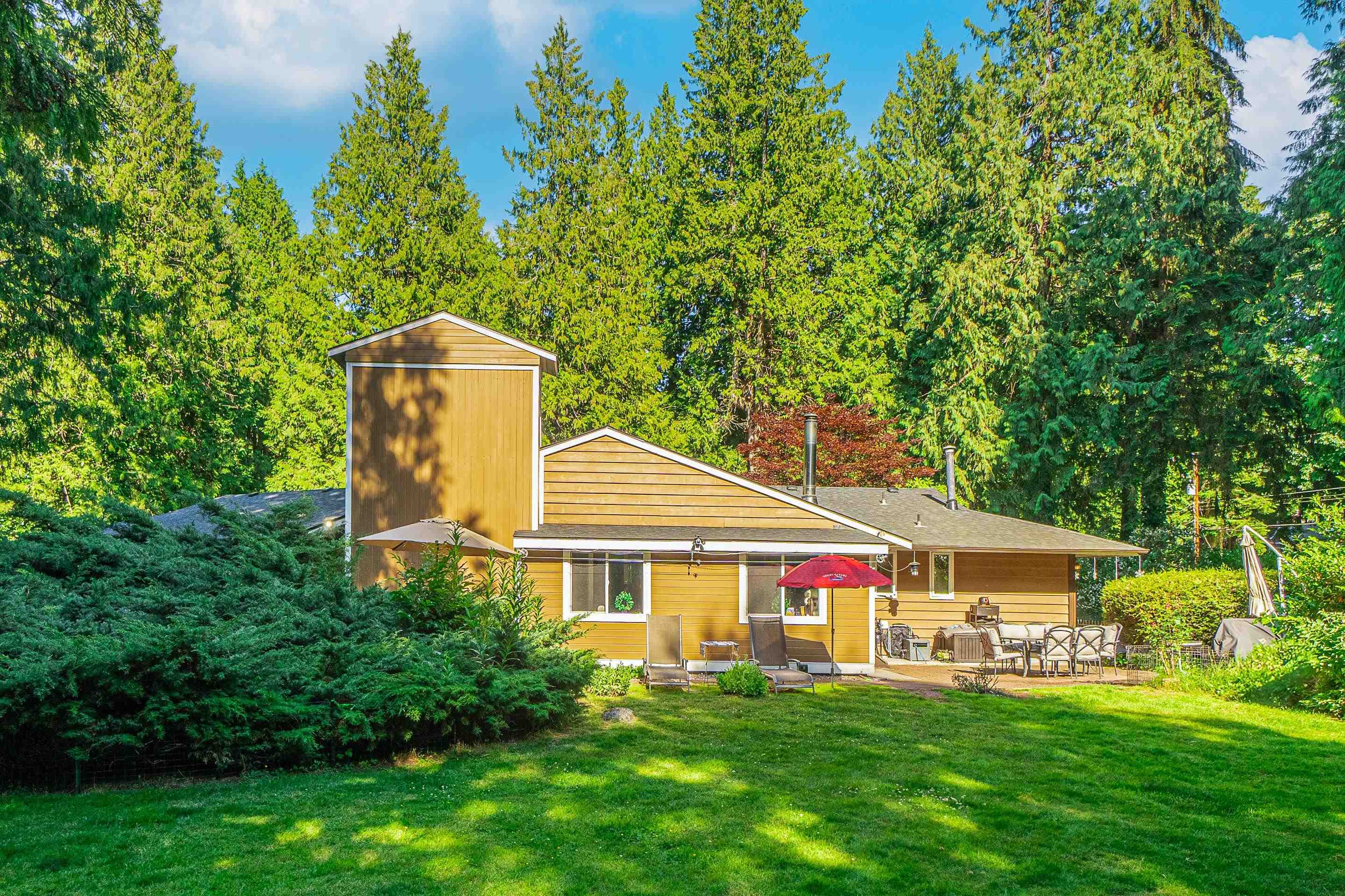13425 Woodcrest Drive, Surrey, V4P 1W3 — photo 2