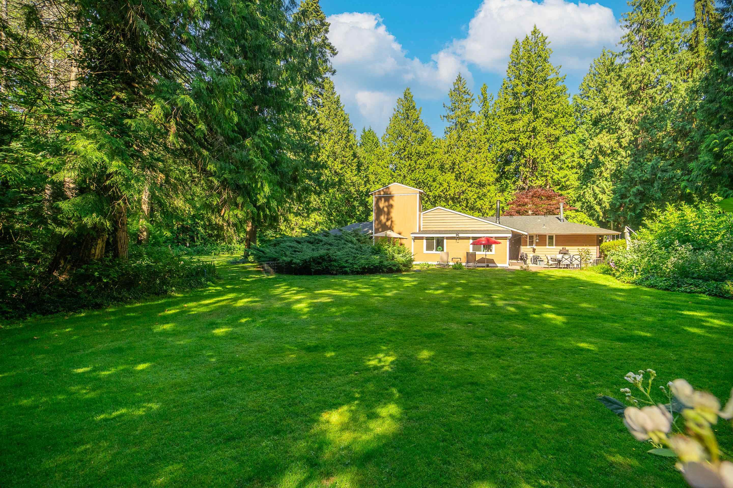 13425 Woodcrest Drive, Surrey, V4P 1W3 — photo 1
