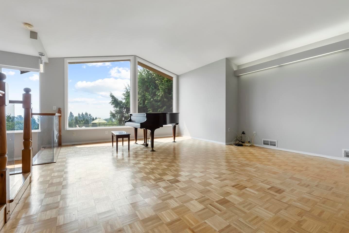 33330 Hodson Place, Mission, V2V 6J6 — photo 2