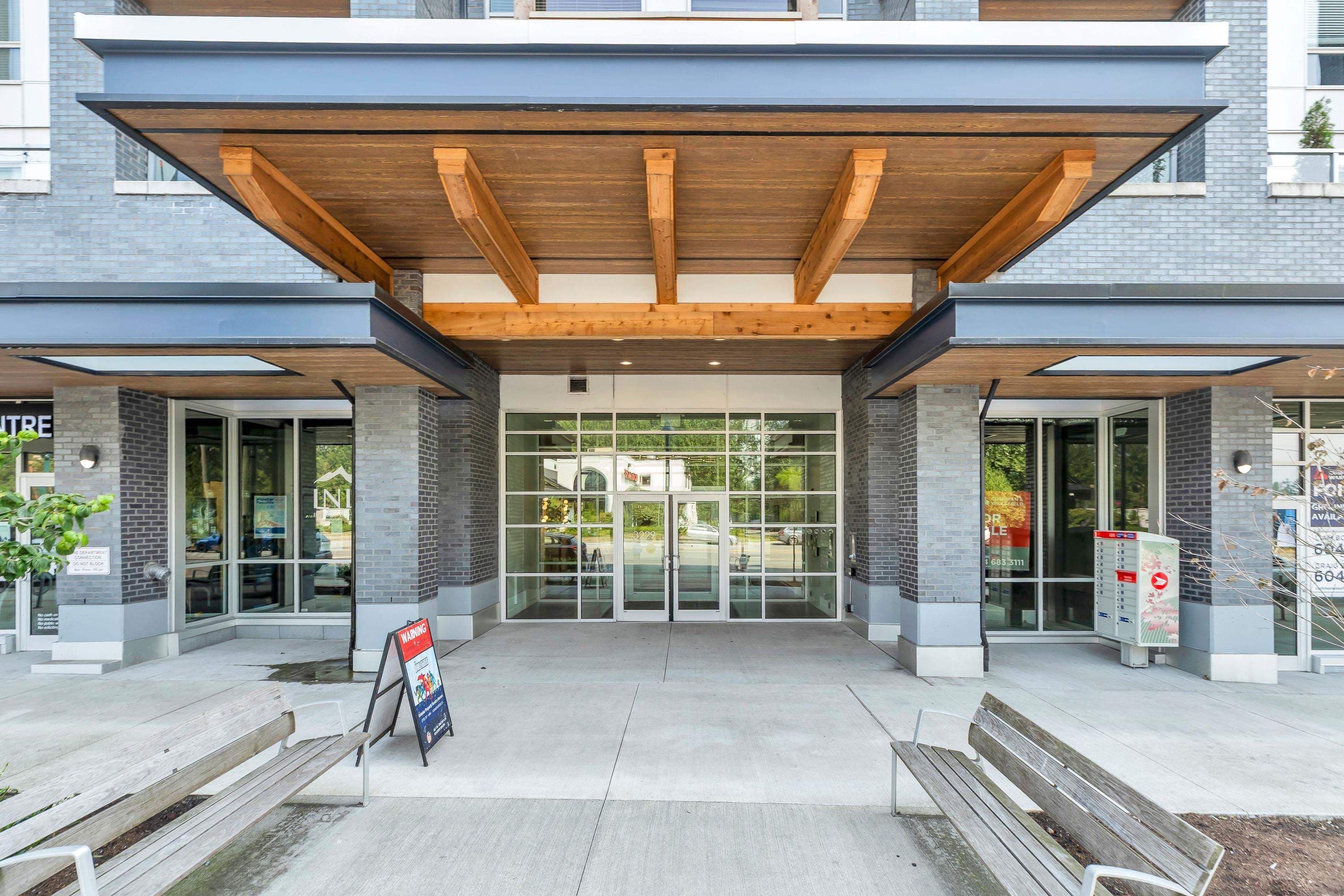 419 - 3229 St. Johns Street, Port Moody, V3H 0M4 — photo 3