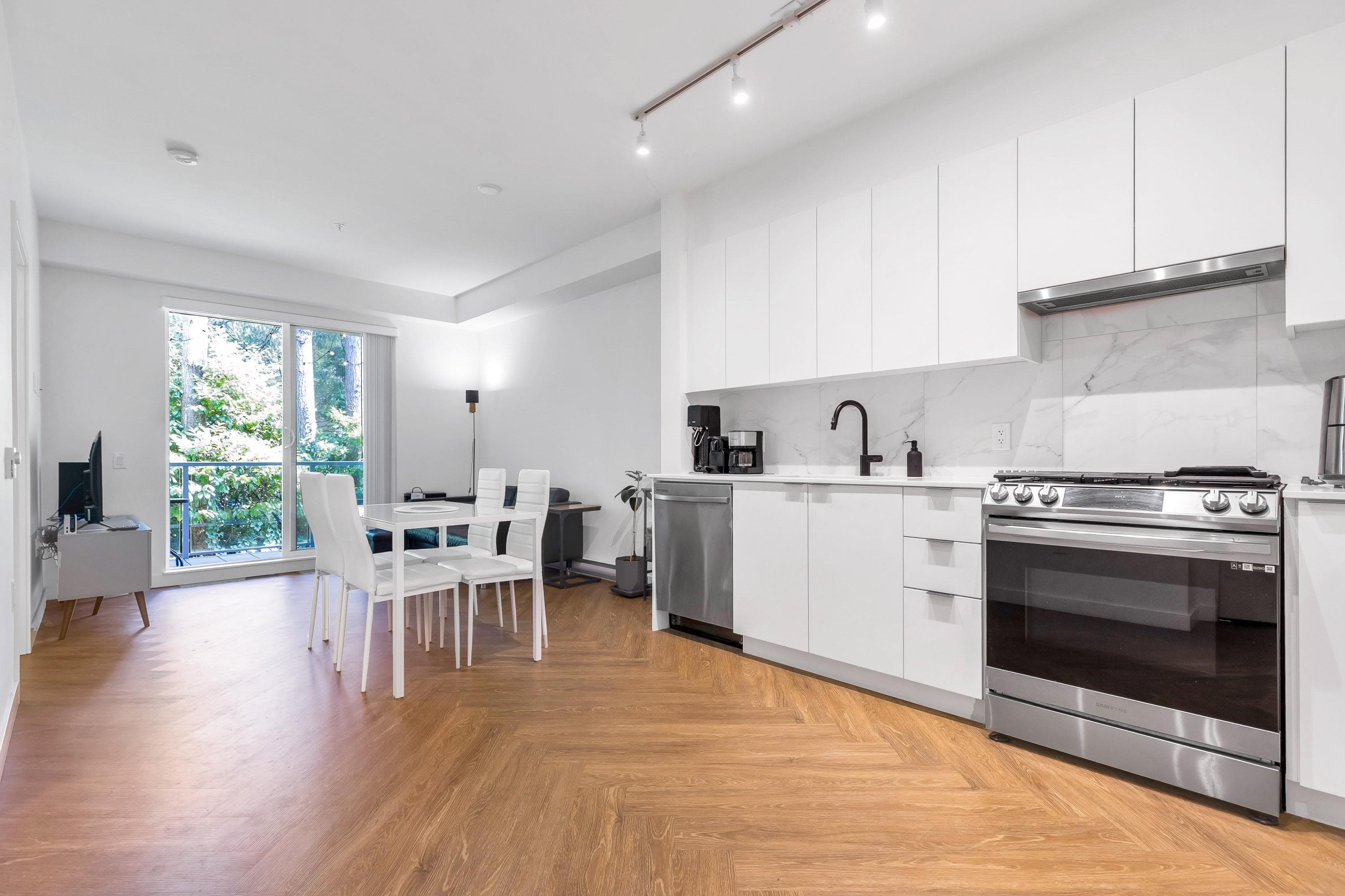 419 - 3229 St. Johns Street, Port Moody, V3H 0M4 — photo 5