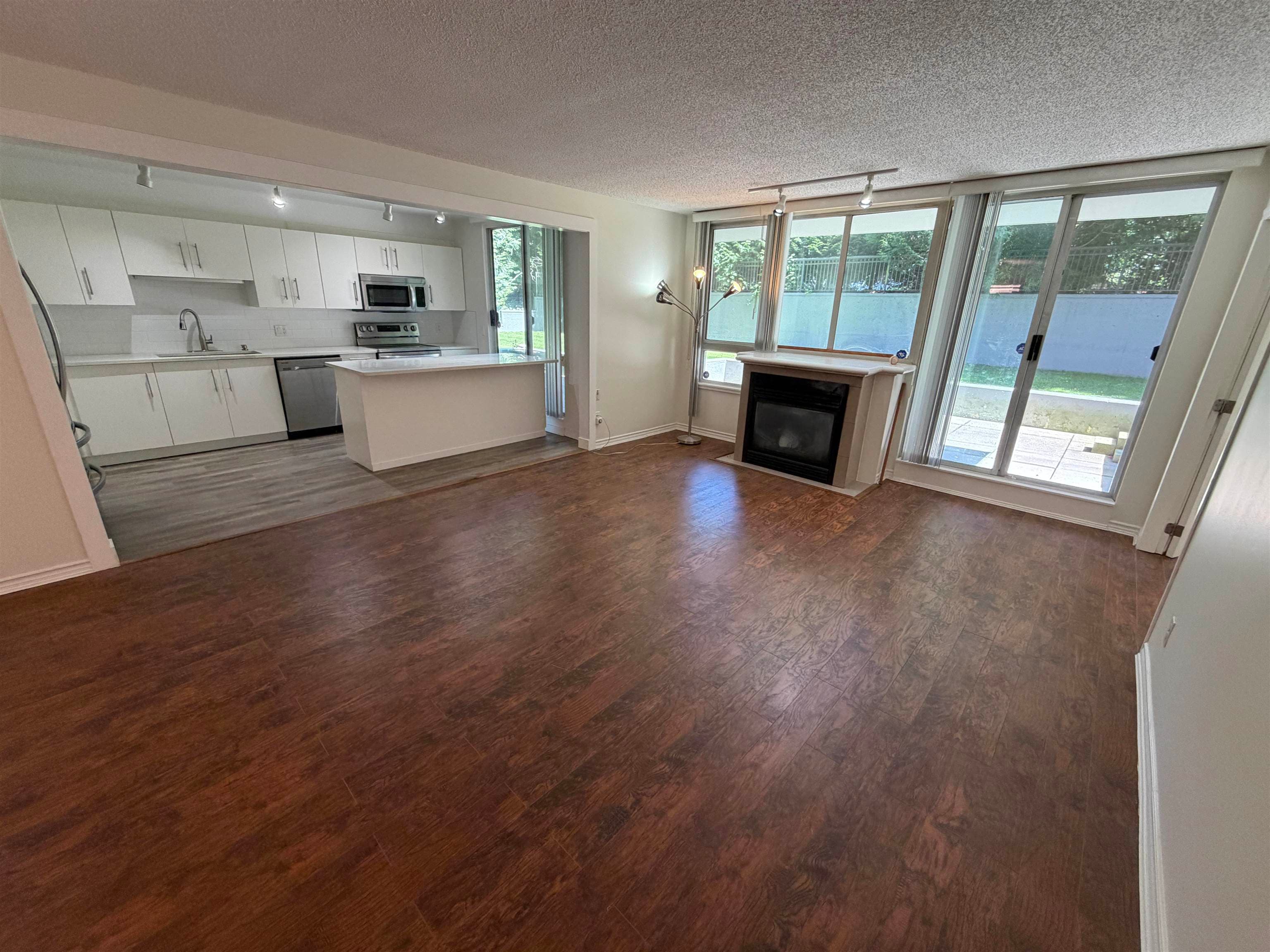 104 - 555 Austin Avenue, Coquitlam, V3K 6R8 — photo 5