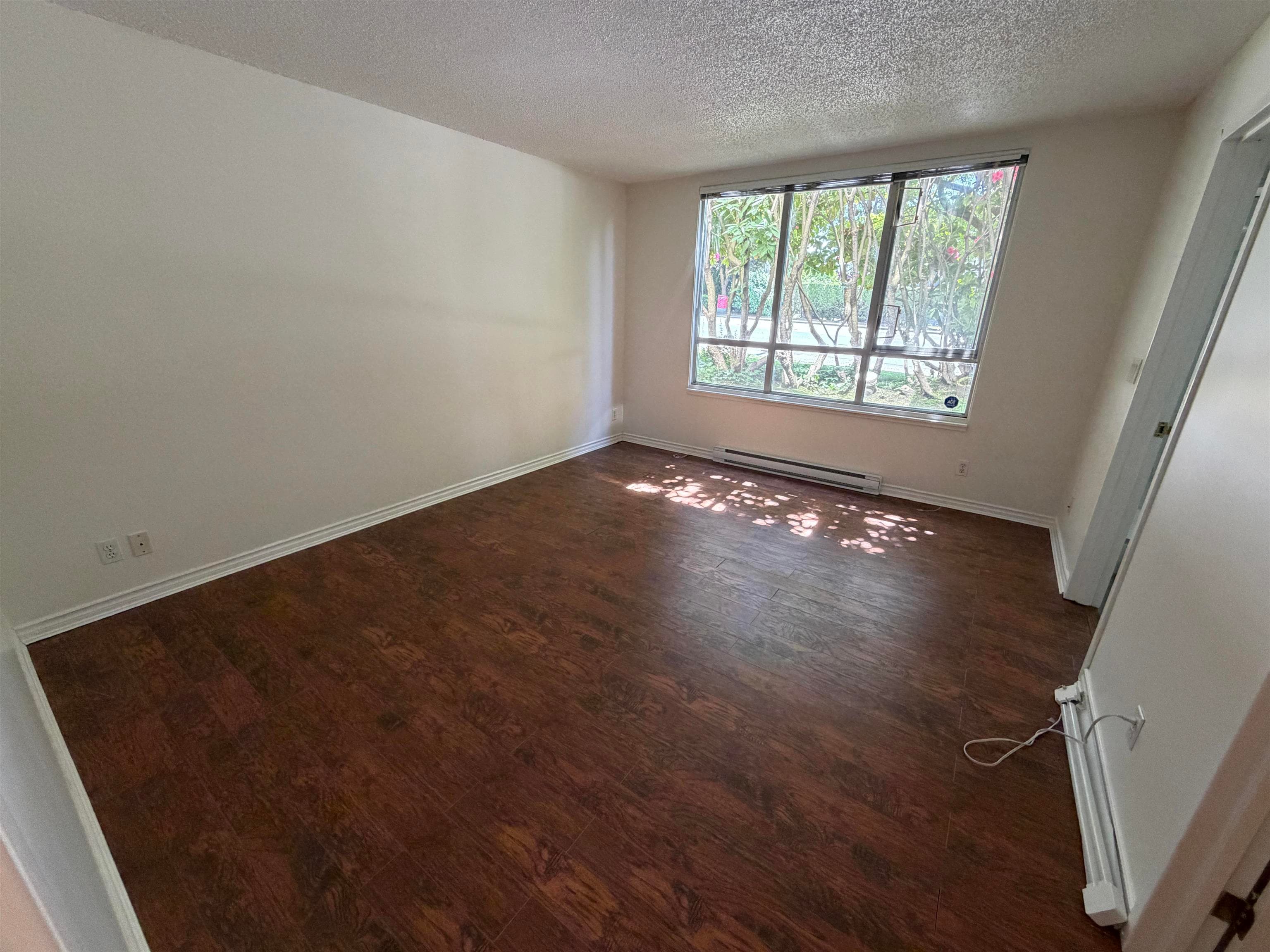 104 - 555 Austin Avenue, Coquitlam, V3K 6R8 — photo 4