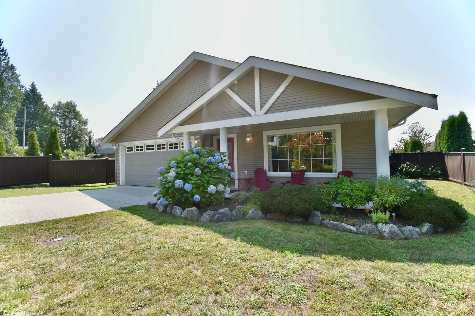 6315 Tower Road, Sechelt, V7Z 0T7 — photo 2