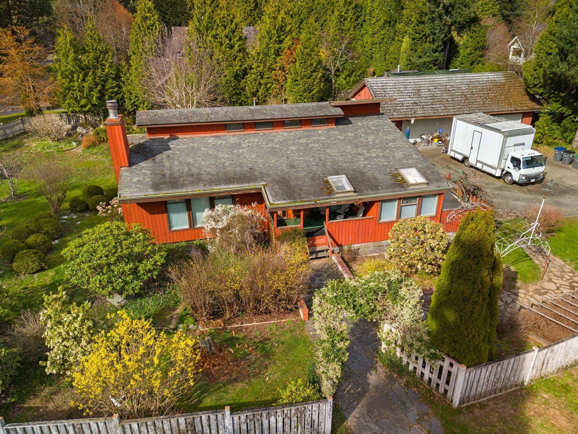13201 23a Avenue, Surrey, V4A 9W5 — photo 5