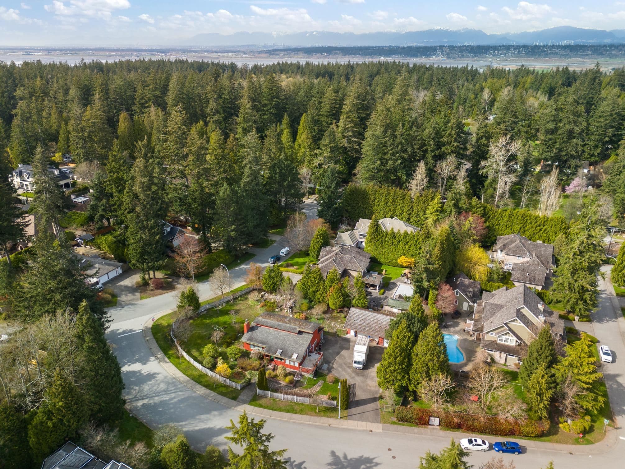 13201 23a Avenue, Surrey, V4A 9W5 — photo 4