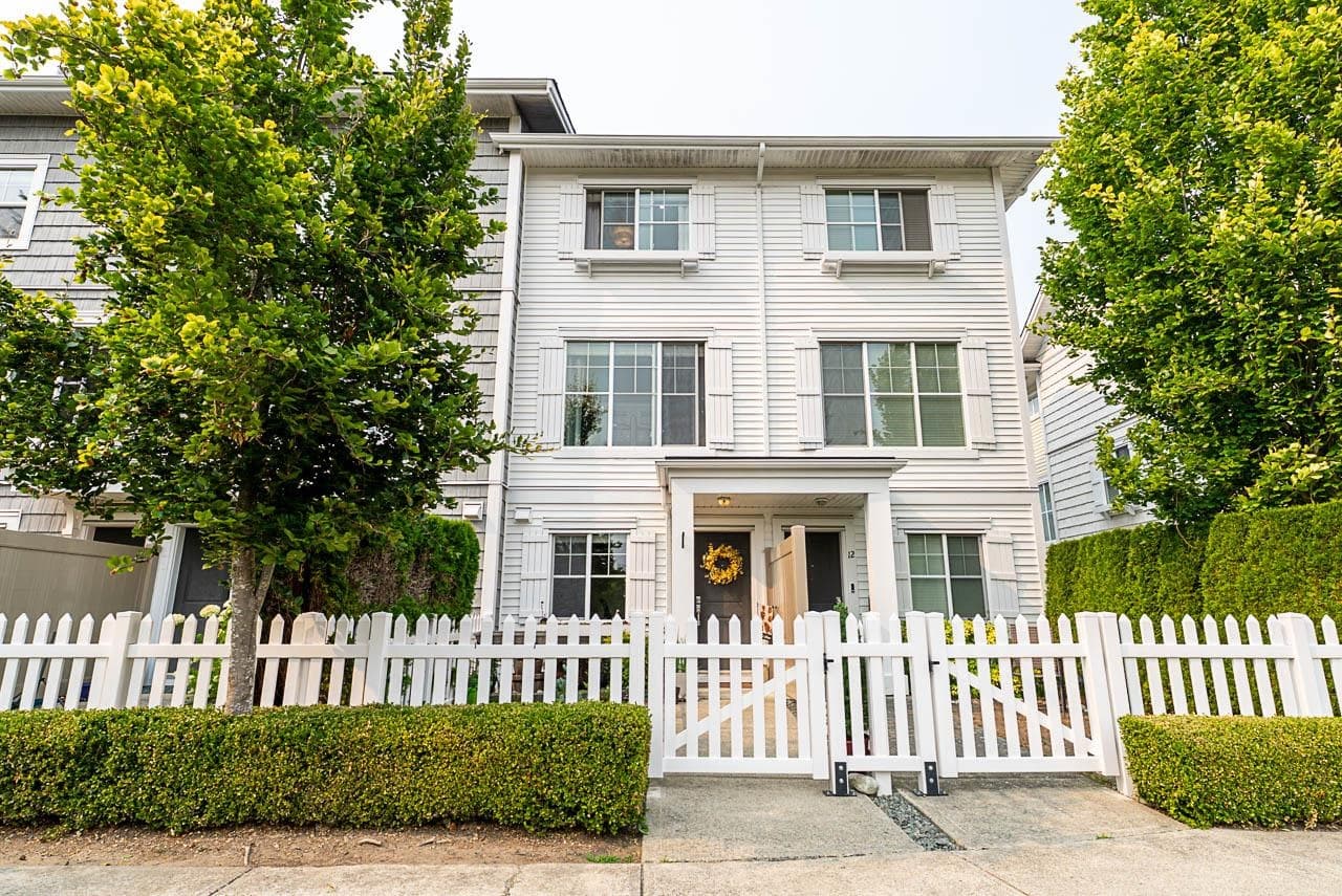 11 - 16228 16 Avenue, Surrey