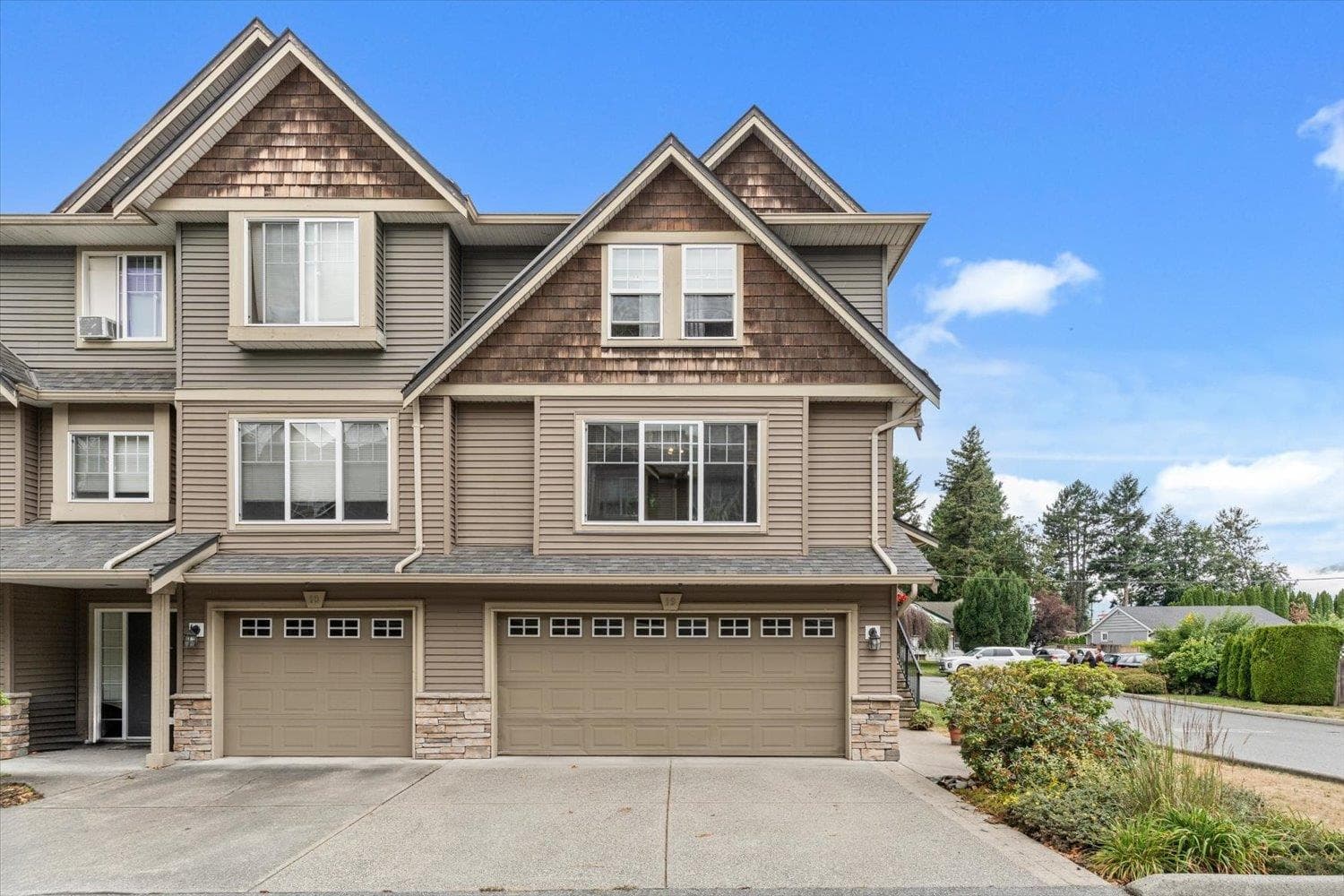 19 - 8830 Nowell Street, Chilliwack, V2P 0A6 — photo 1