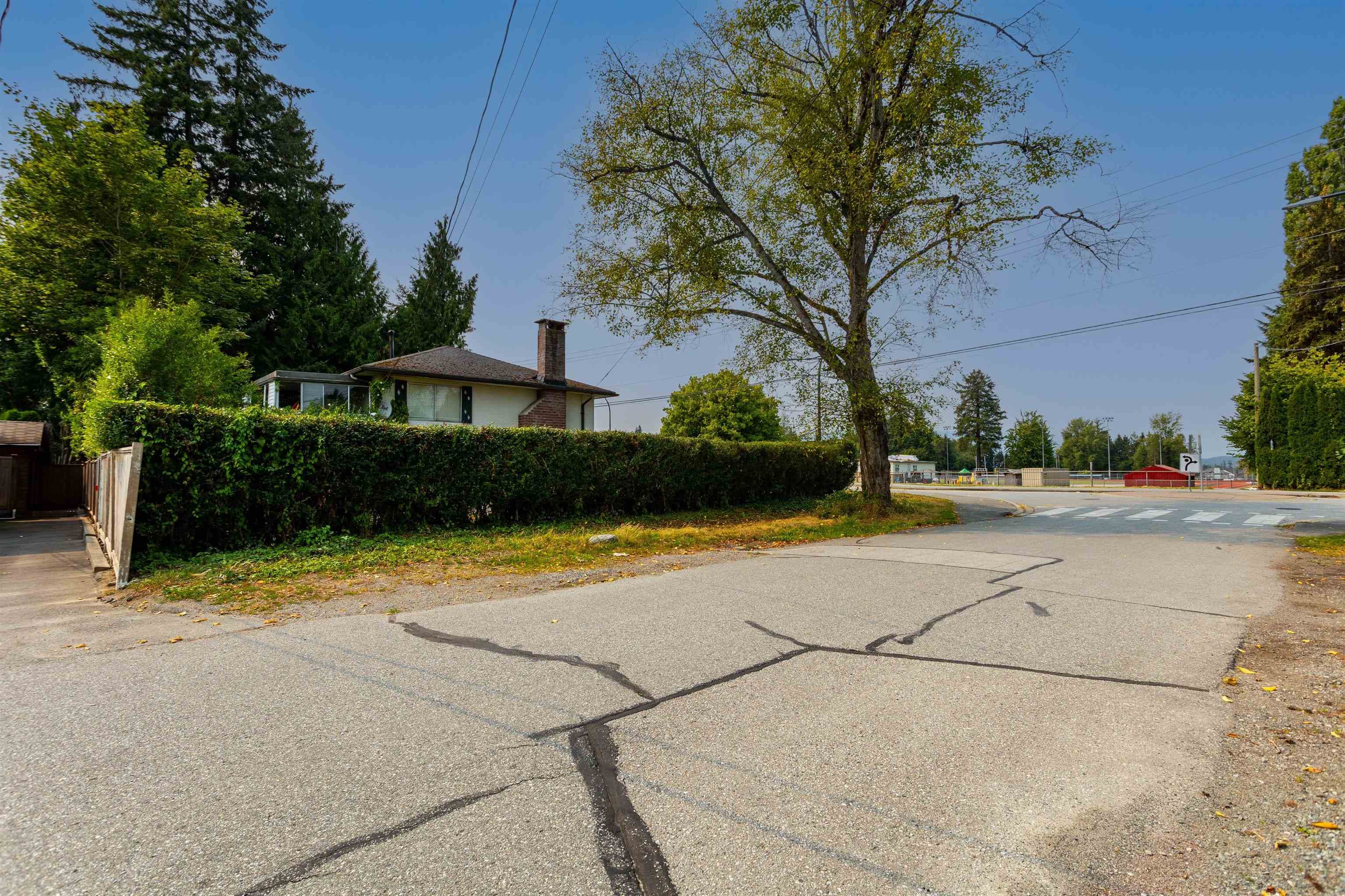 22026 122nd Avenue, Maple Ridge, V2X 3X3 — photo 5
