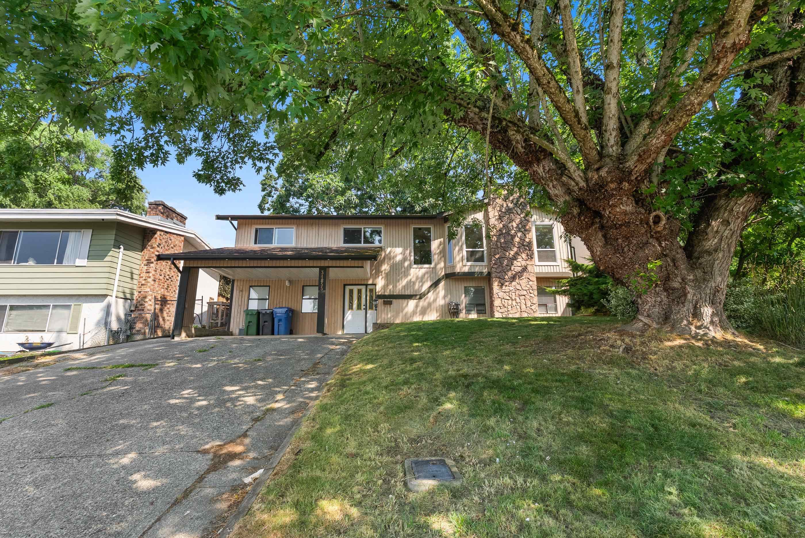 34855 Mcleod Avenue, Abbotsford, V3G 1G9 — photo 2
