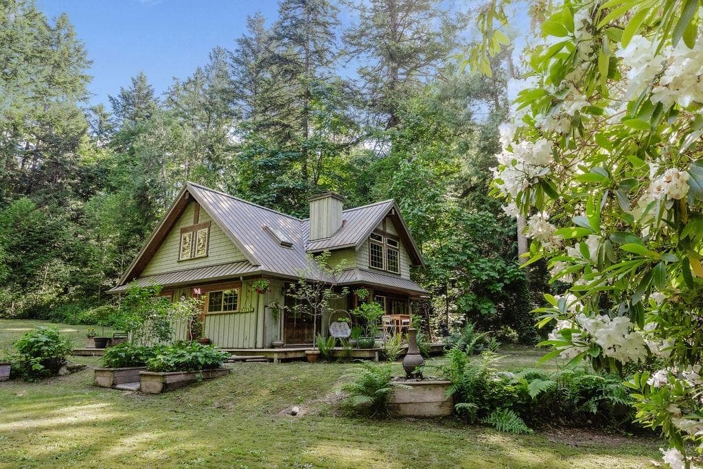 2867 Lower Road, Roberts Creek, V0N 2W6 — photo 2