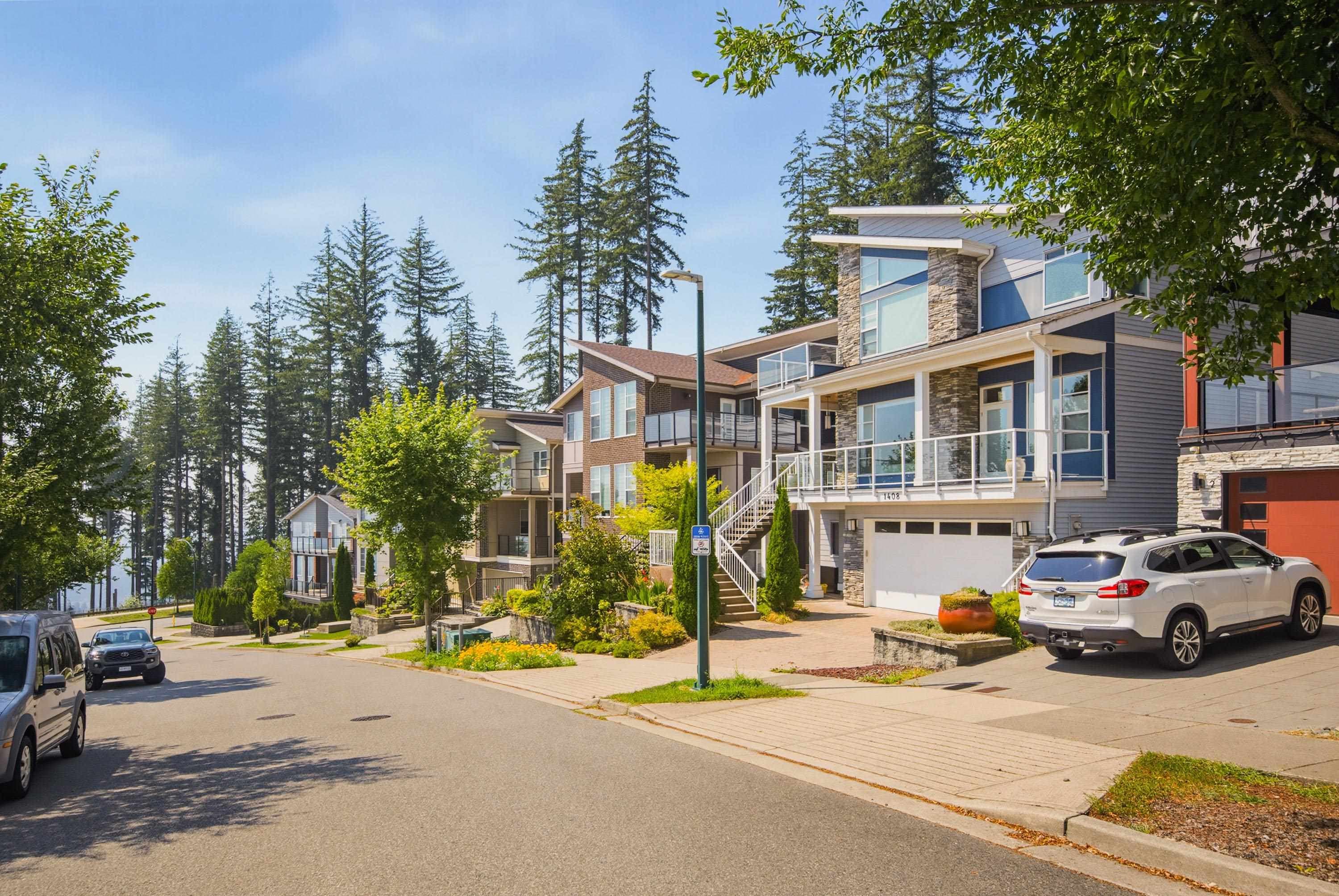 1408 Strawline Hill Street, Coquitlam, V3E 0L5 — photo 4