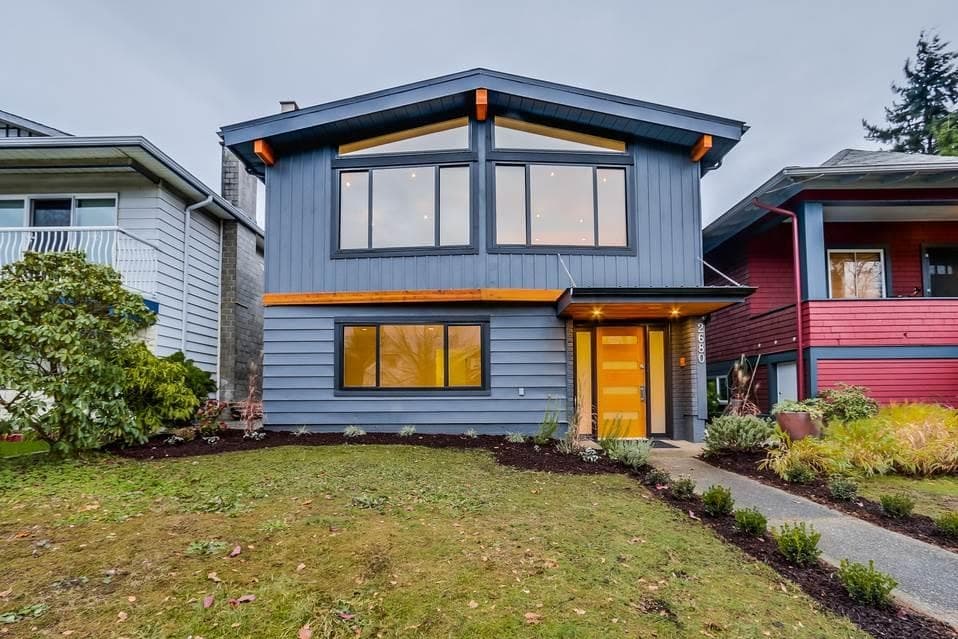 UPPER - 2680 Trinity Street, Vancouver