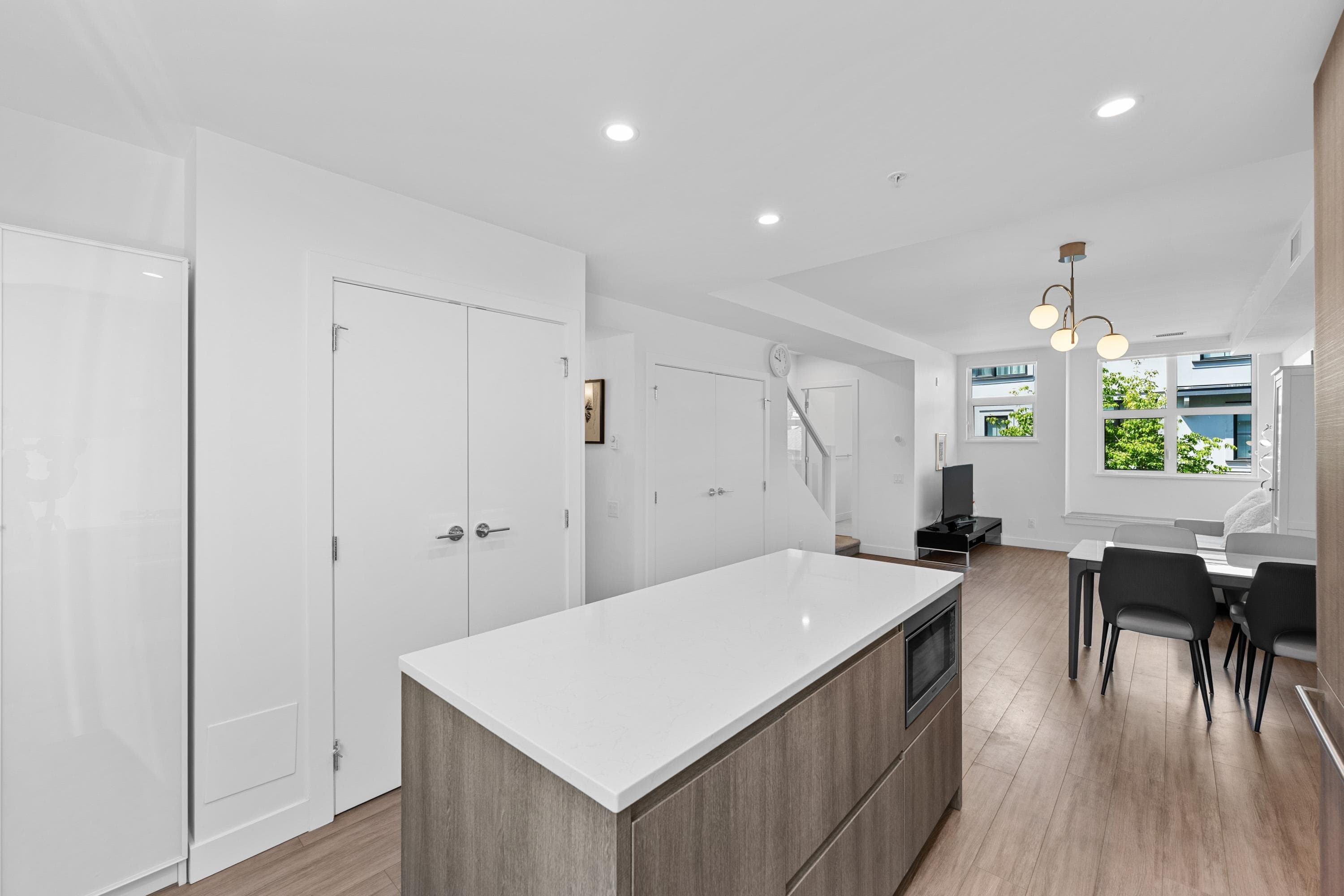 237 - 2060 Curling Road, North Vancouver, V7P 0E1 — photo 5