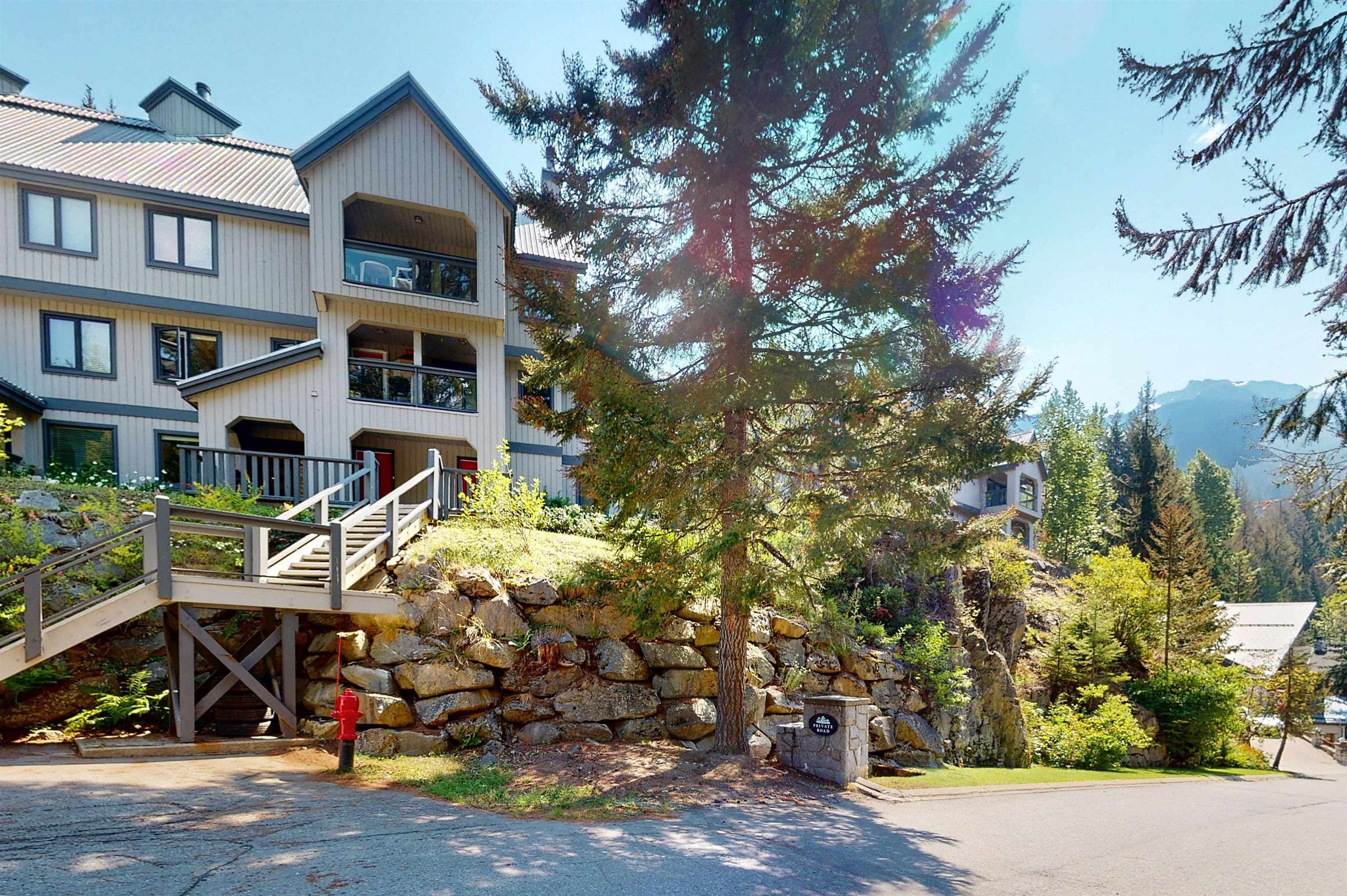 11 - 2556 Snowridge Crescent, Whistler, V8E 0A6 — photo 2